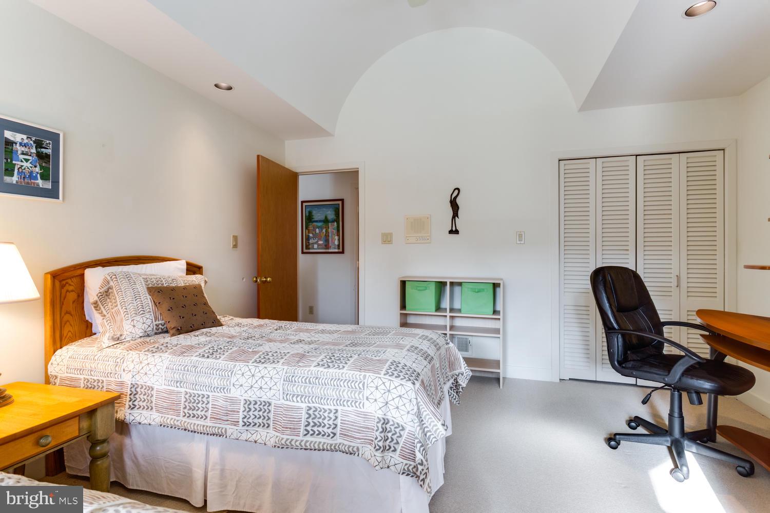 BELLEVUE FOREST - Residential