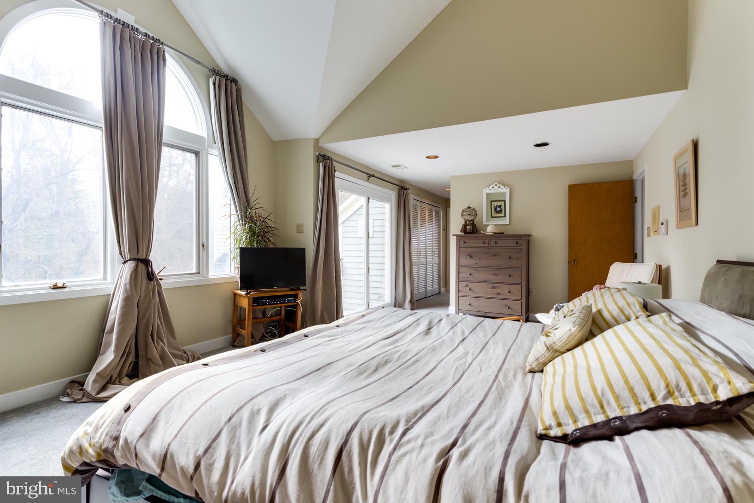 BELLEVUE FOREST - Residential