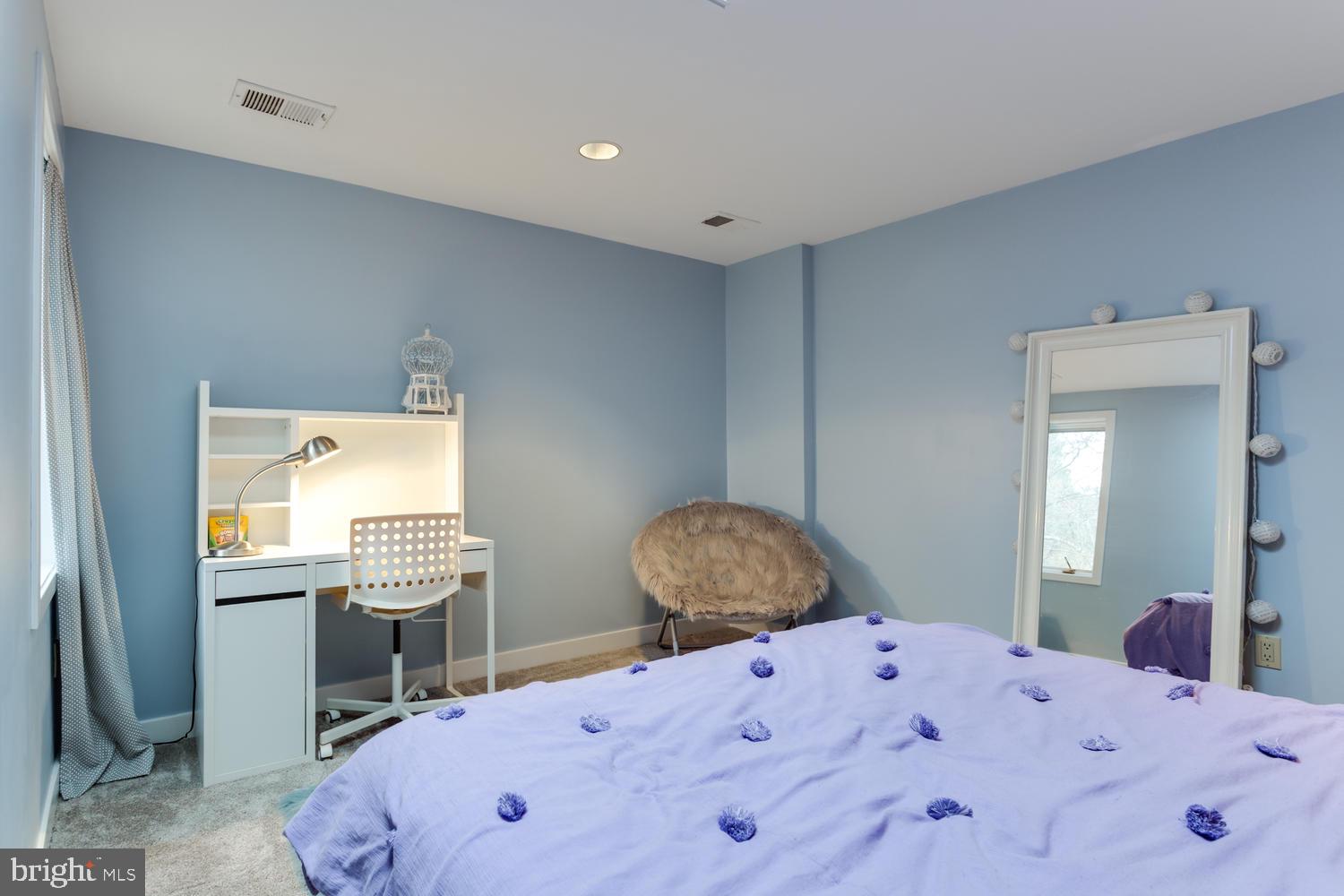 BELLEVUE FOREST - Residential