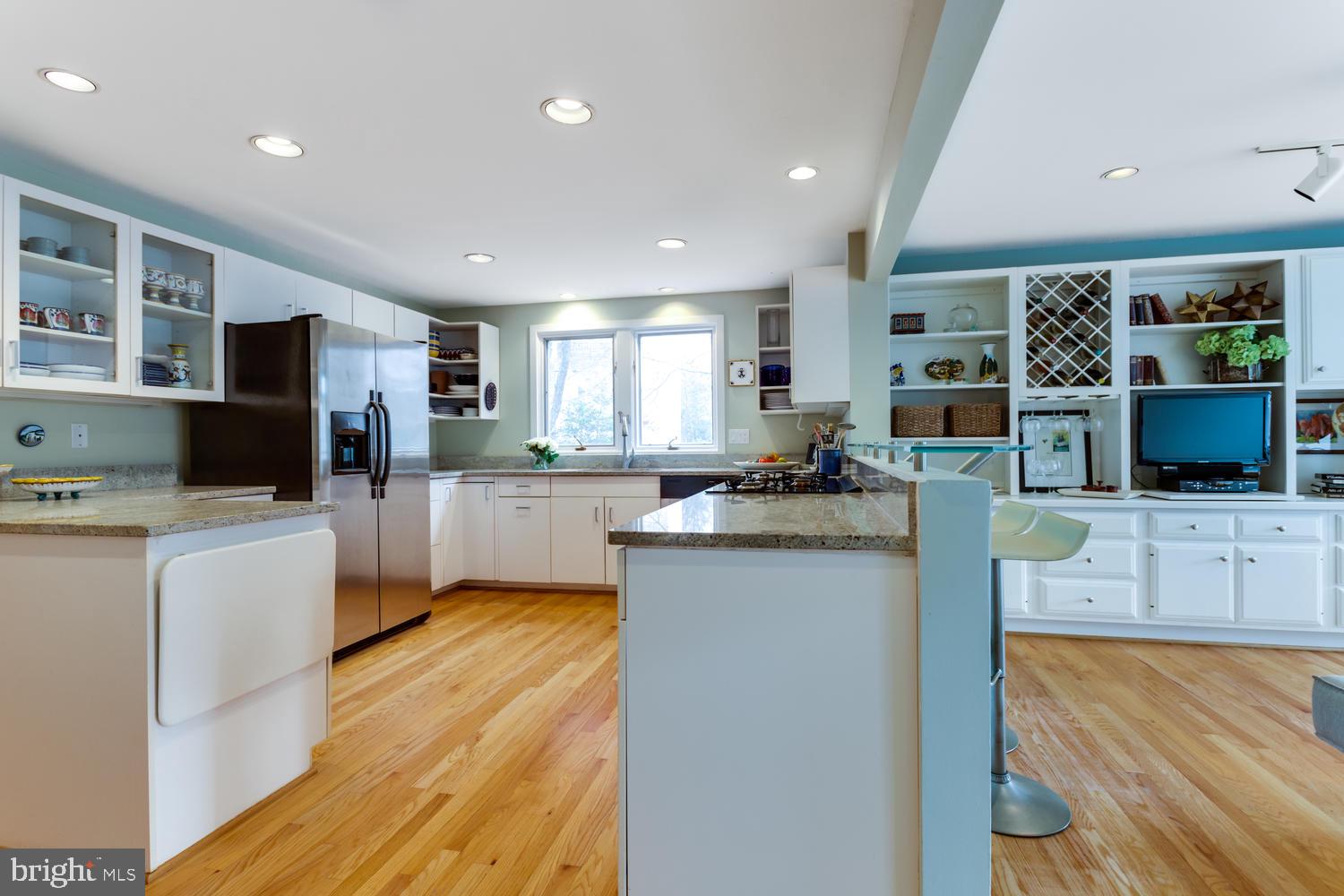 BELLEVUE FOREST - Residential