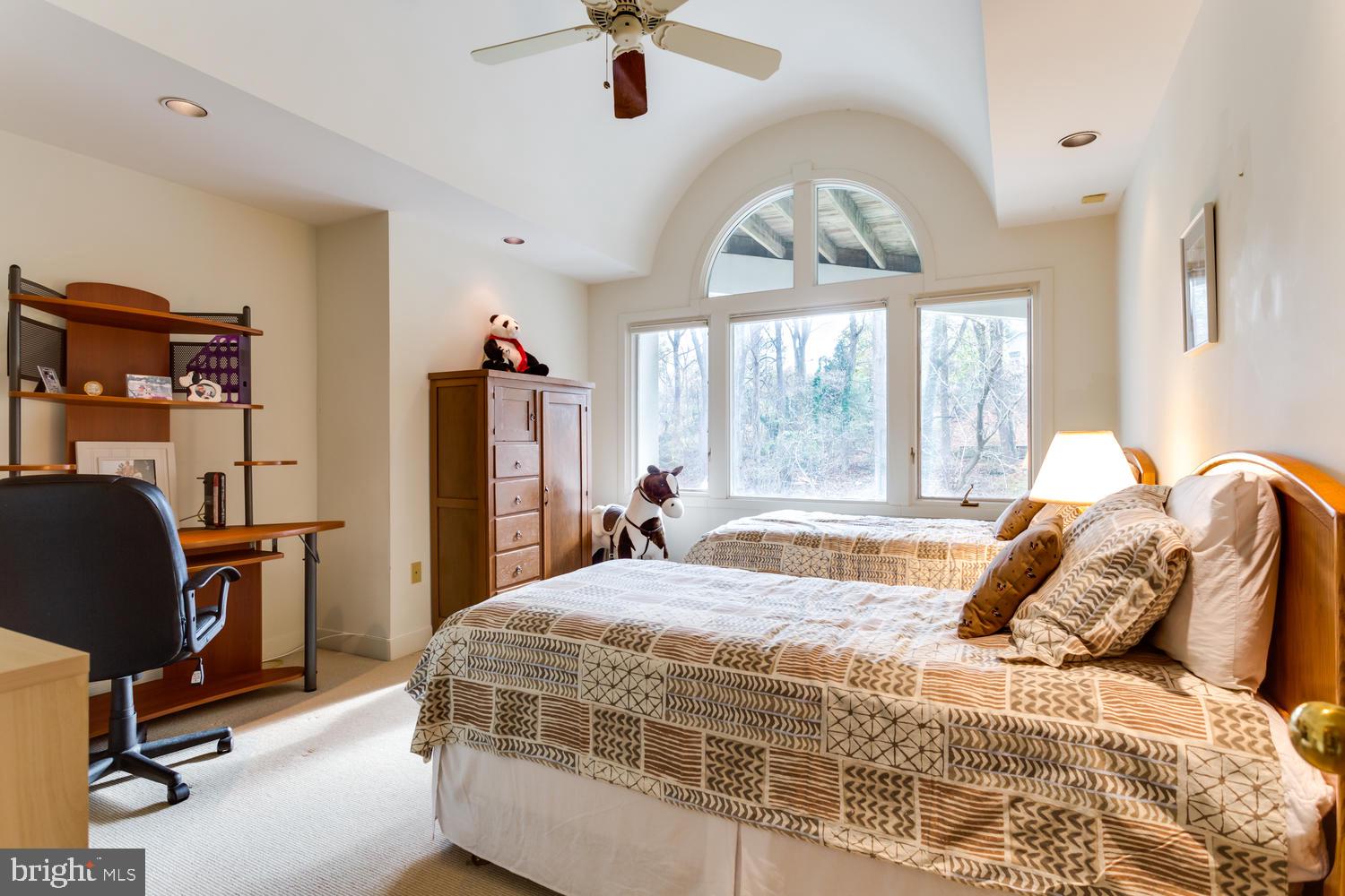 BELLEVUE FOREST - Residential