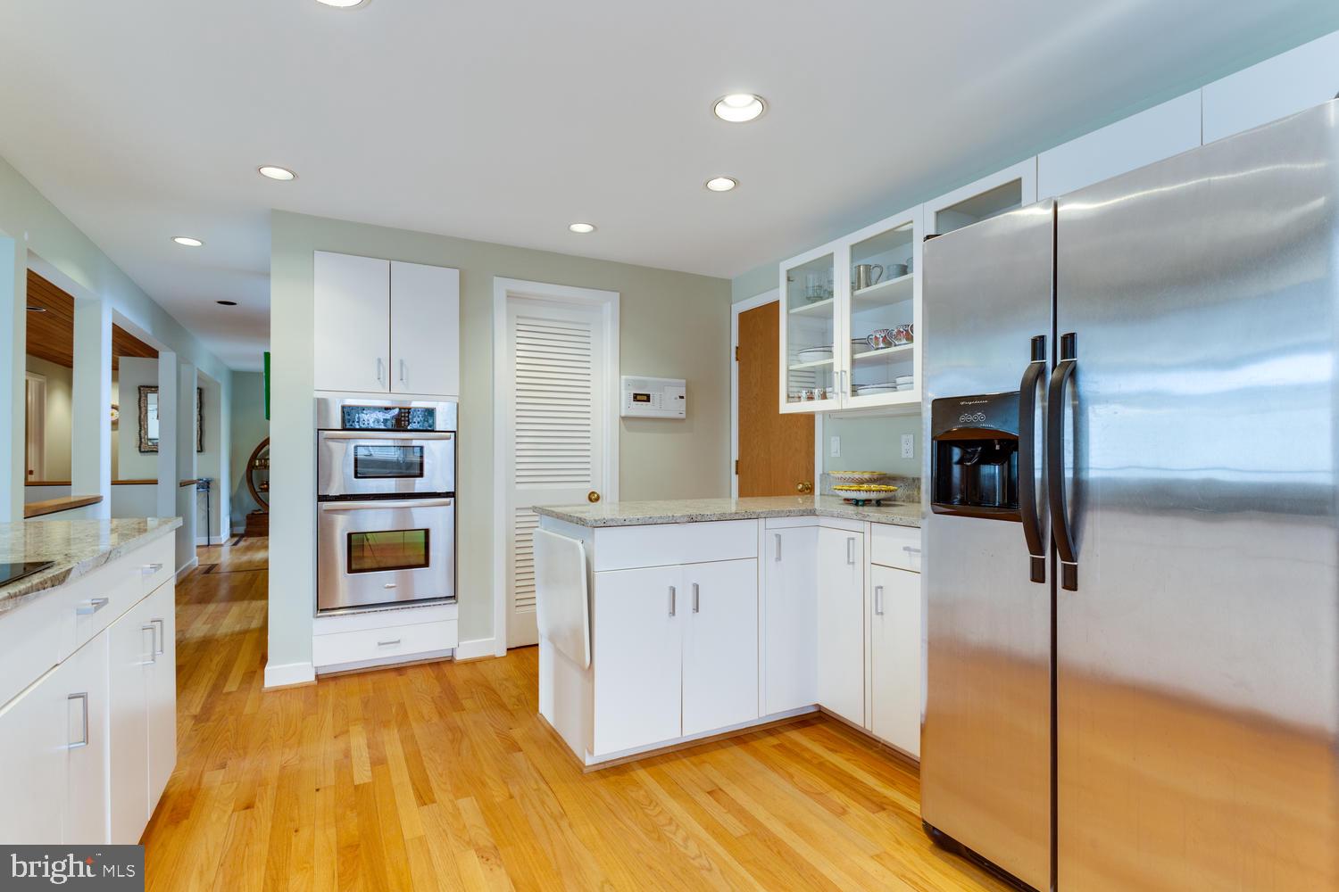 BELLEVUE FOREST - Residential