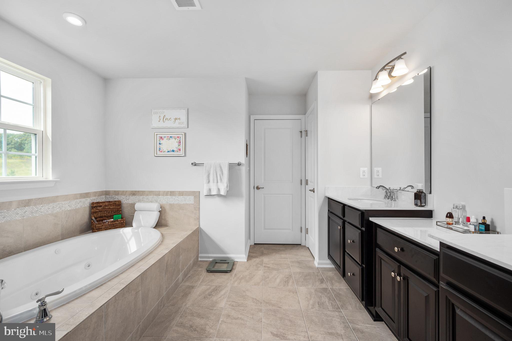 THE CROSSINGS - Residential