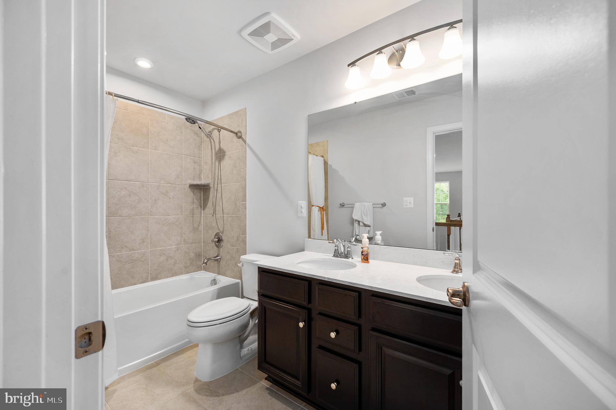 THE CROSSINGS - Residential