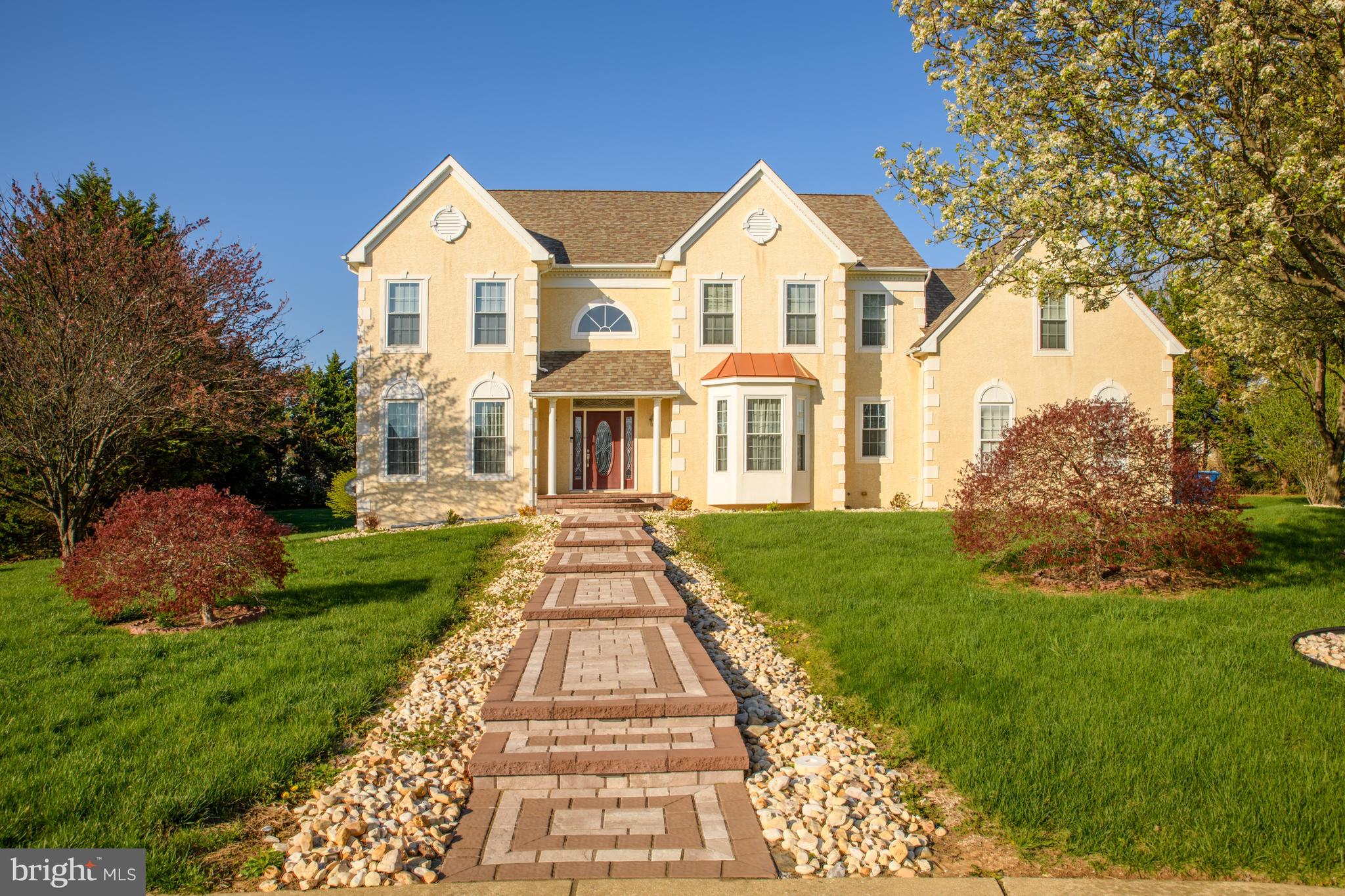 113 ANNA COURT