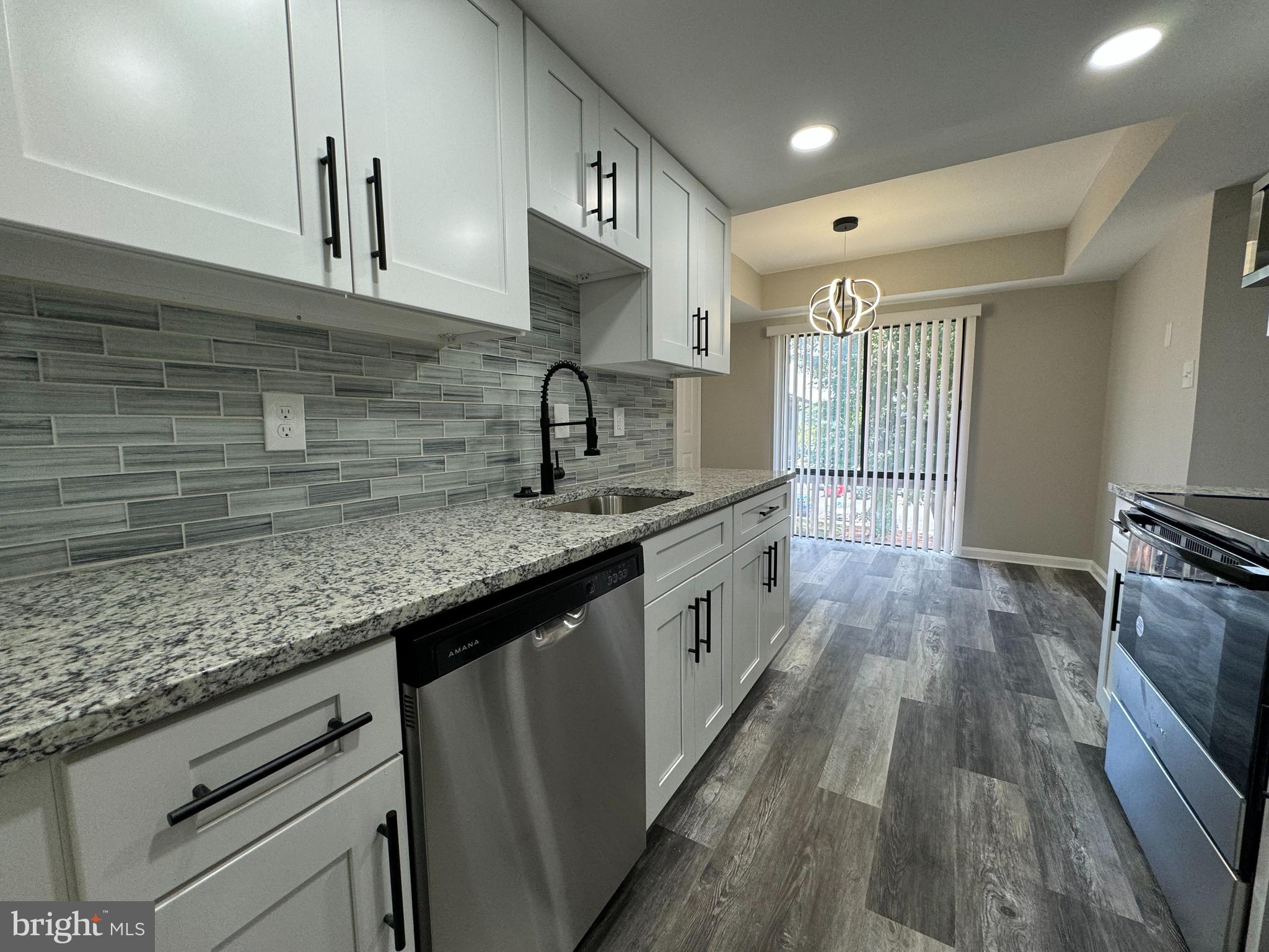 THE VISTAS - Residential