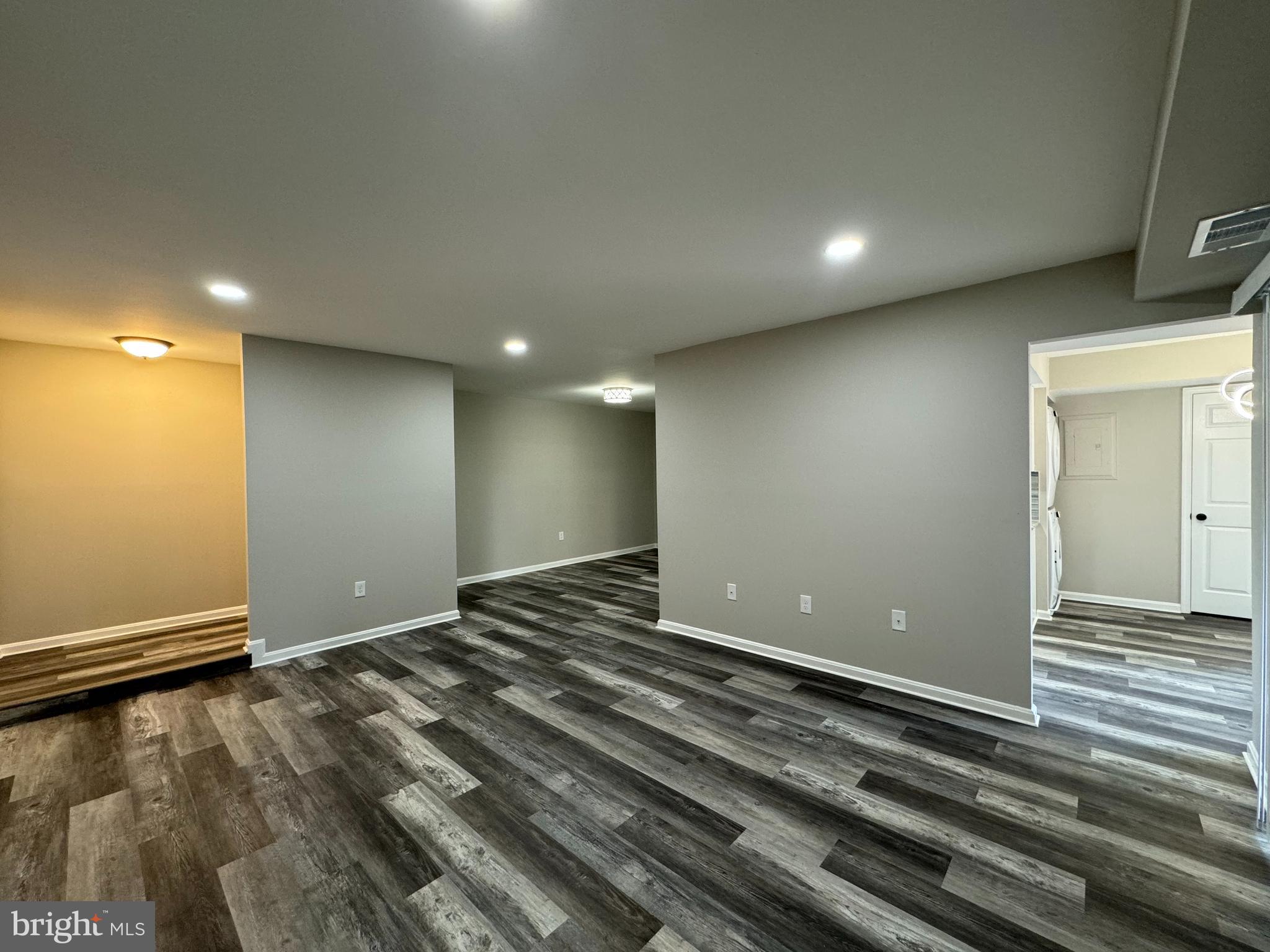 THE VISTAS - Residential