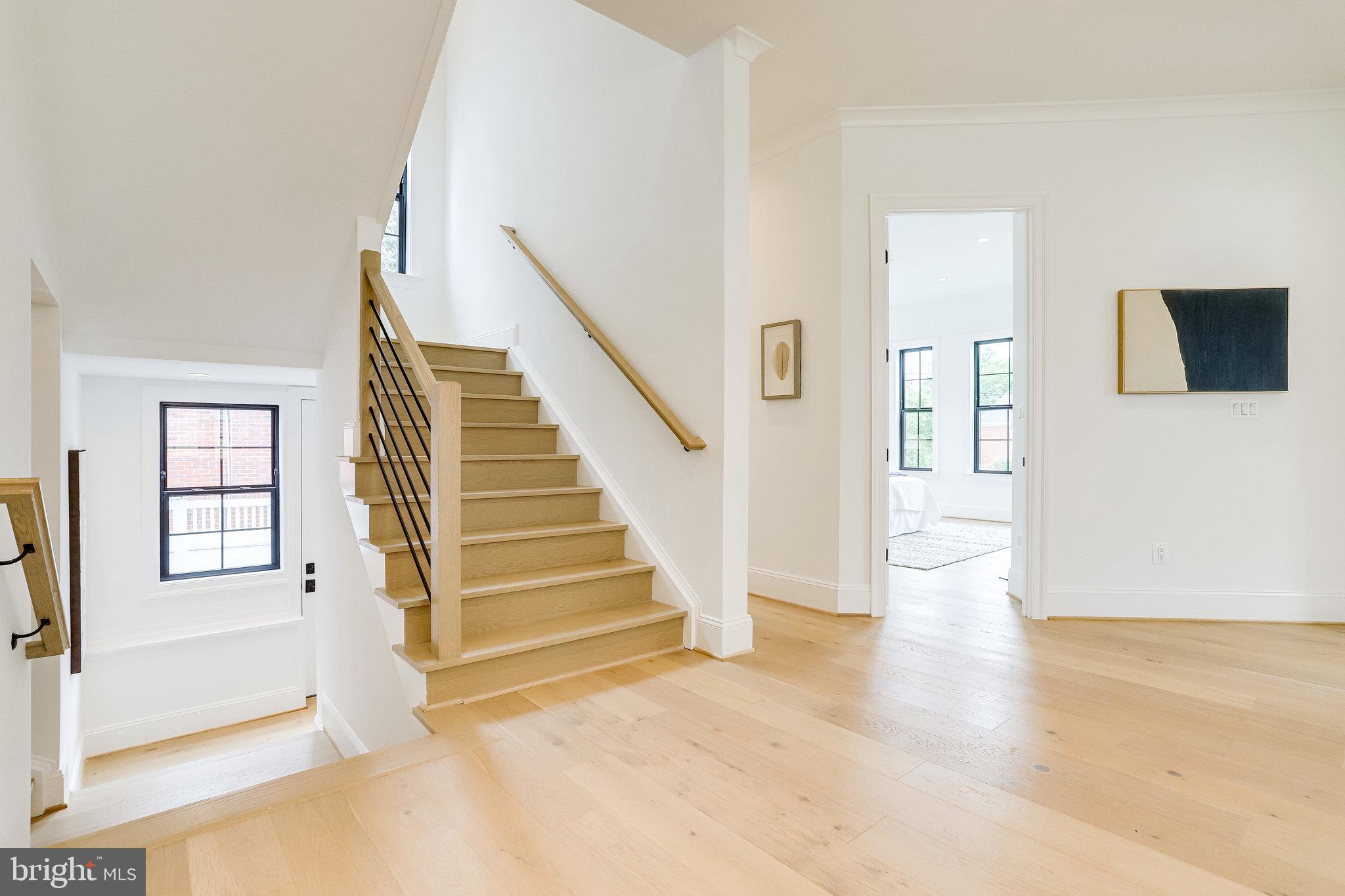 FALLS CHURCH PARK - Residential