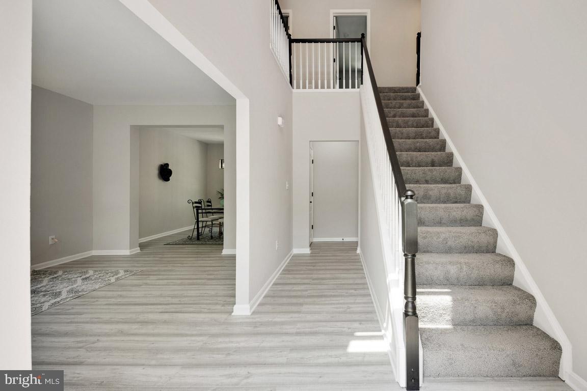 TAYLOR VILLAGE - Residential