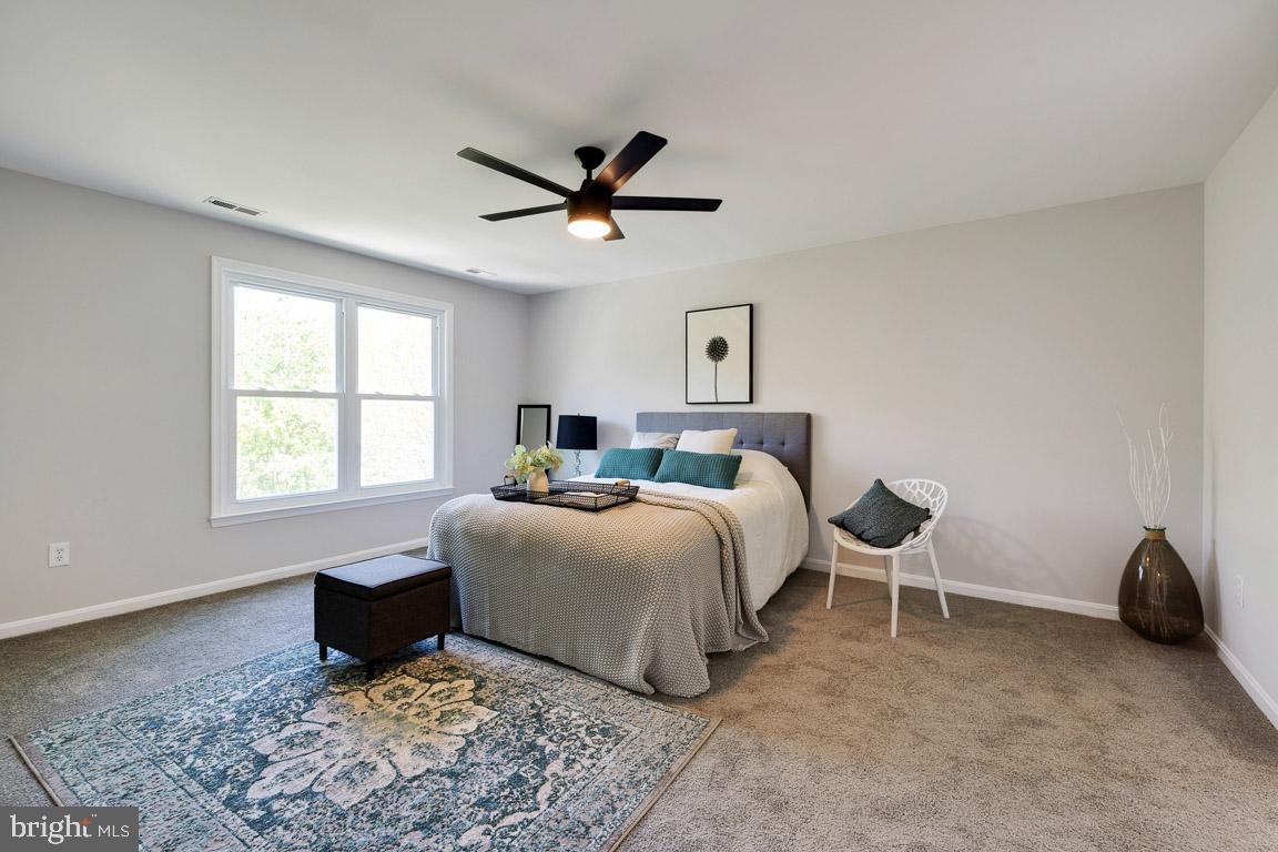 TAYLOR VILLAGE - Residential