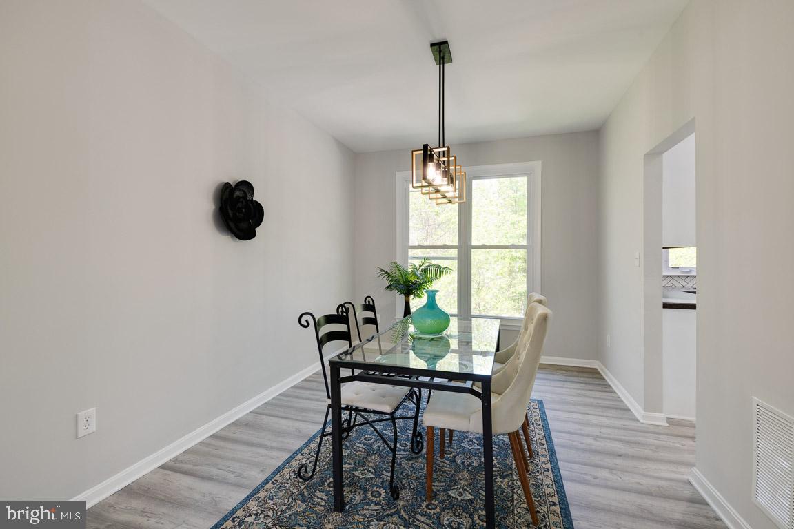 TAYLOR VILLAGE - Residential