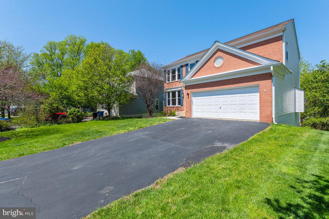 TAYLOR VILLAGE - Residential