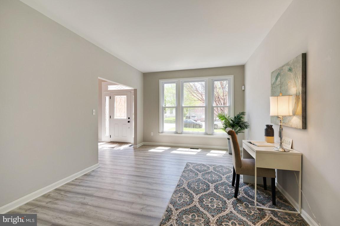 TAYLOR VILLAGE - Residential