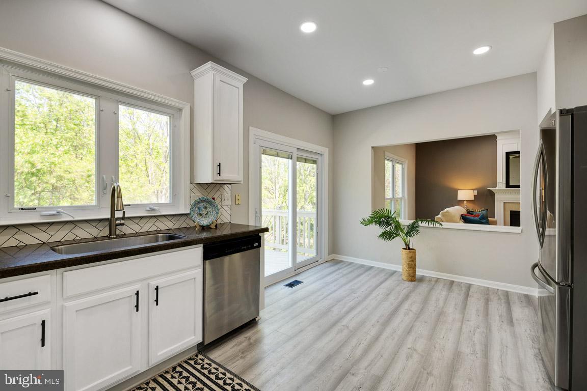 TAYLOR VILLAGE - Residential