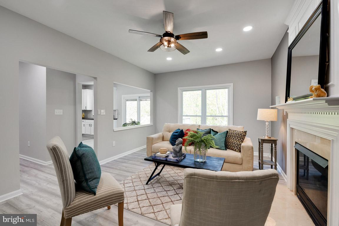 TAYLOR VILLAGE - Residential