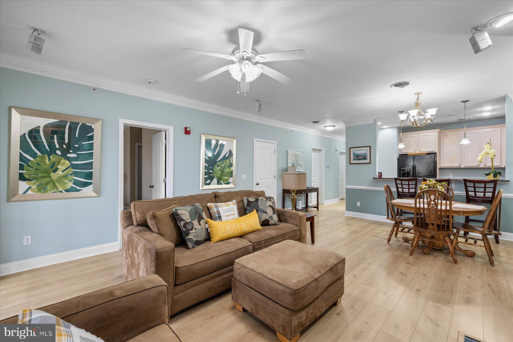 PENINSULA - Residential