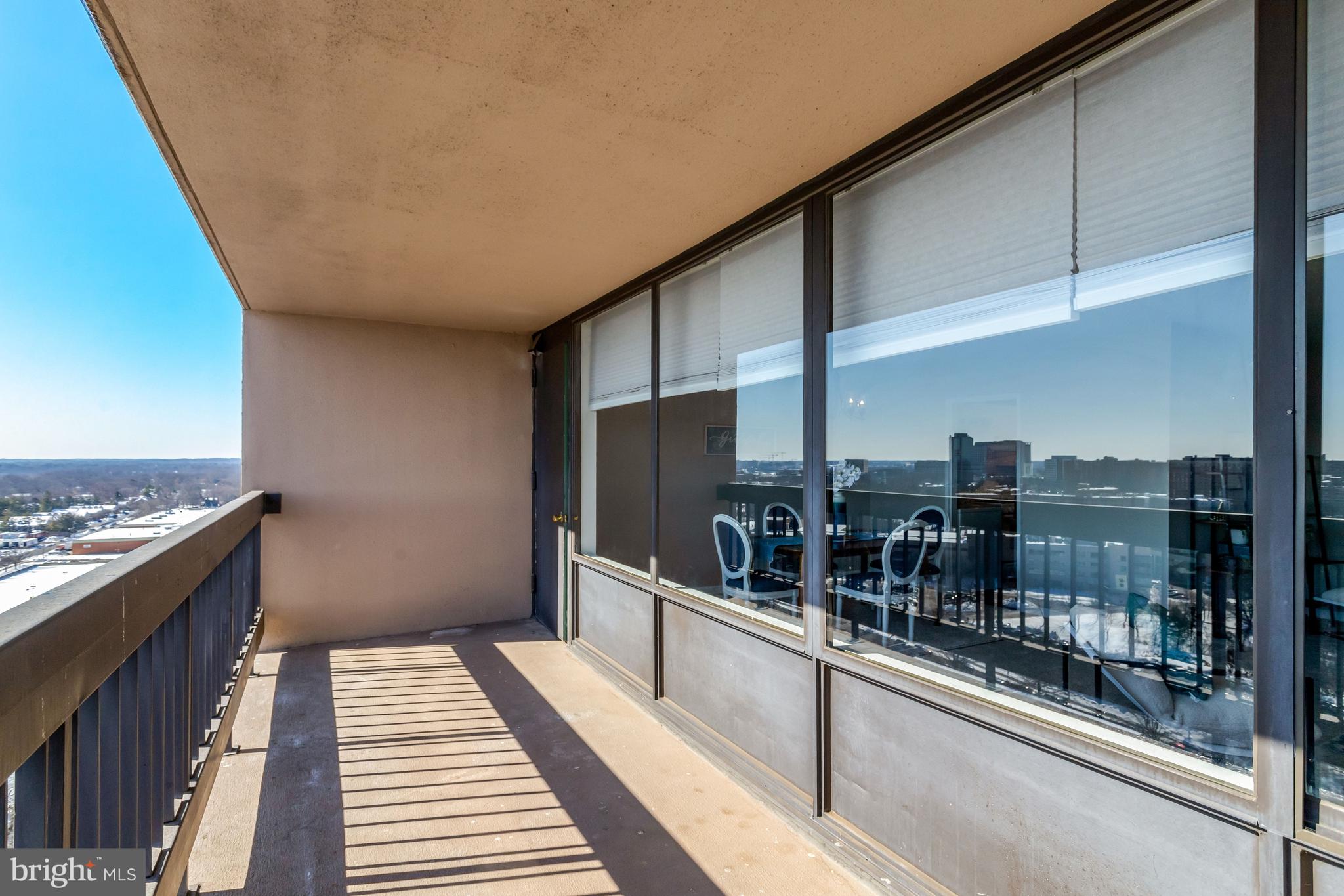 SKYLINE PLAZA - Residential