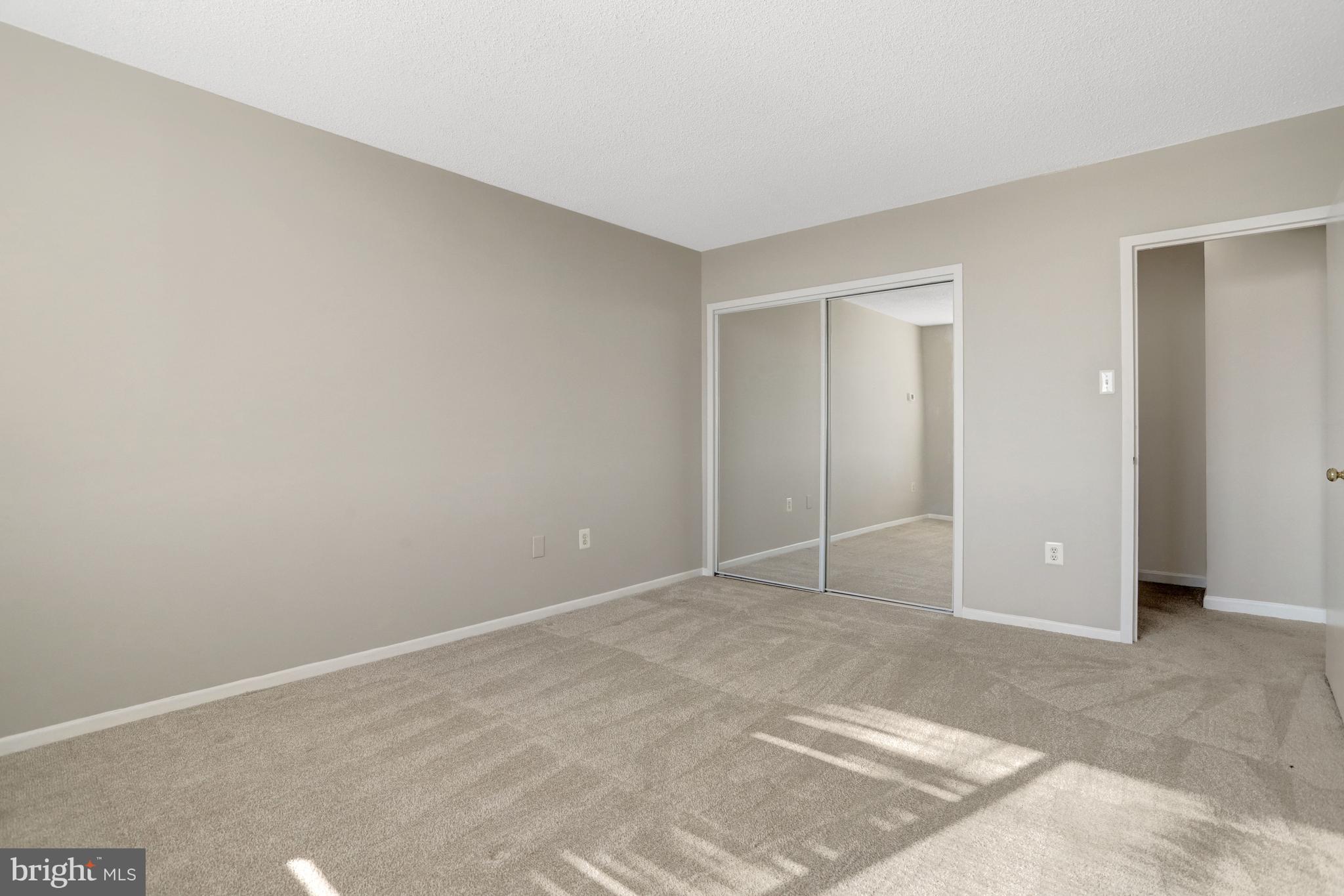 SKYLINE PLAZA - Residential