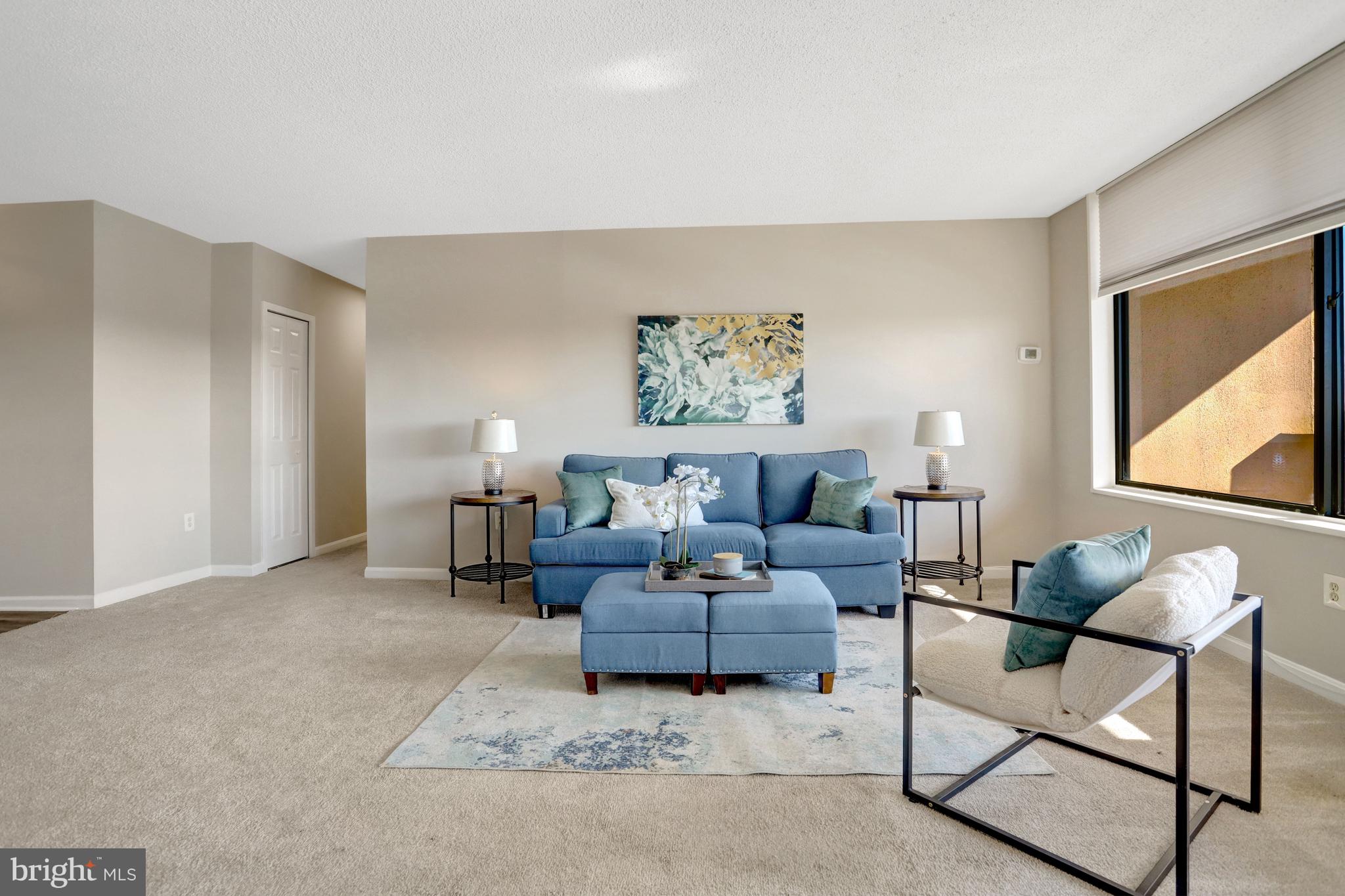 SKYLINE PLAZA - Residential