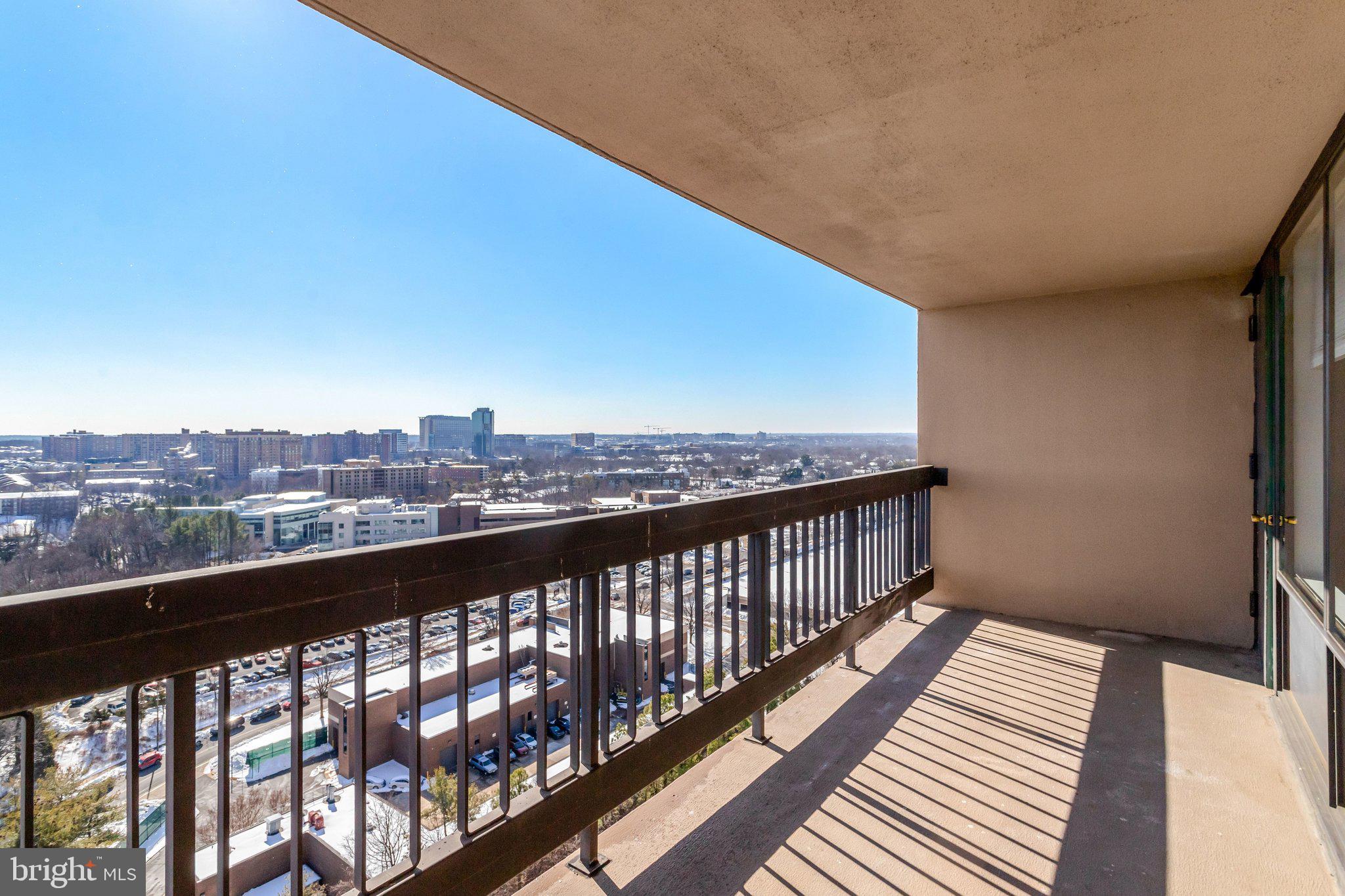 SKYLINE PLAZA - Residential