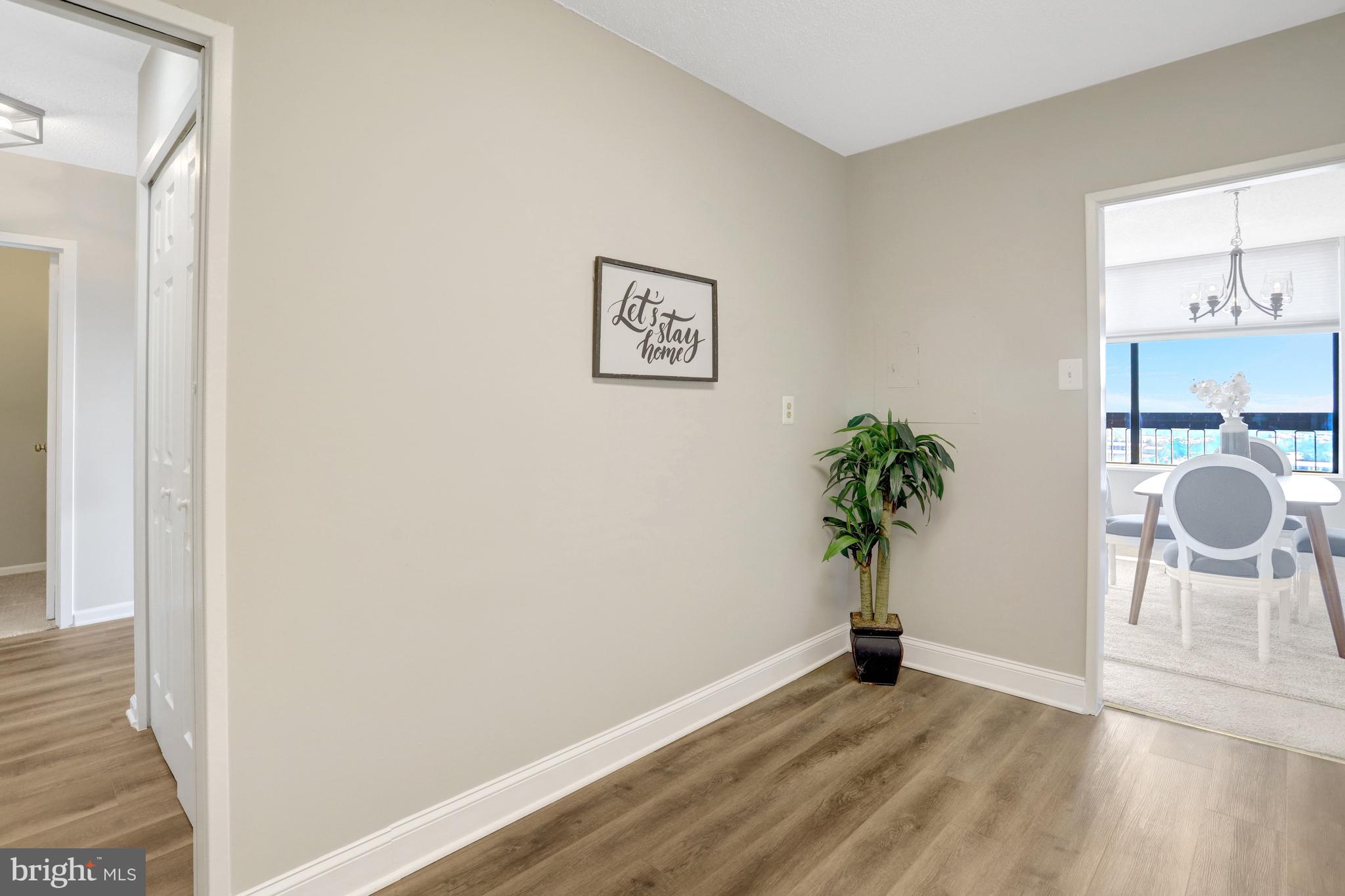 SKYLINE PLAZA - Residential