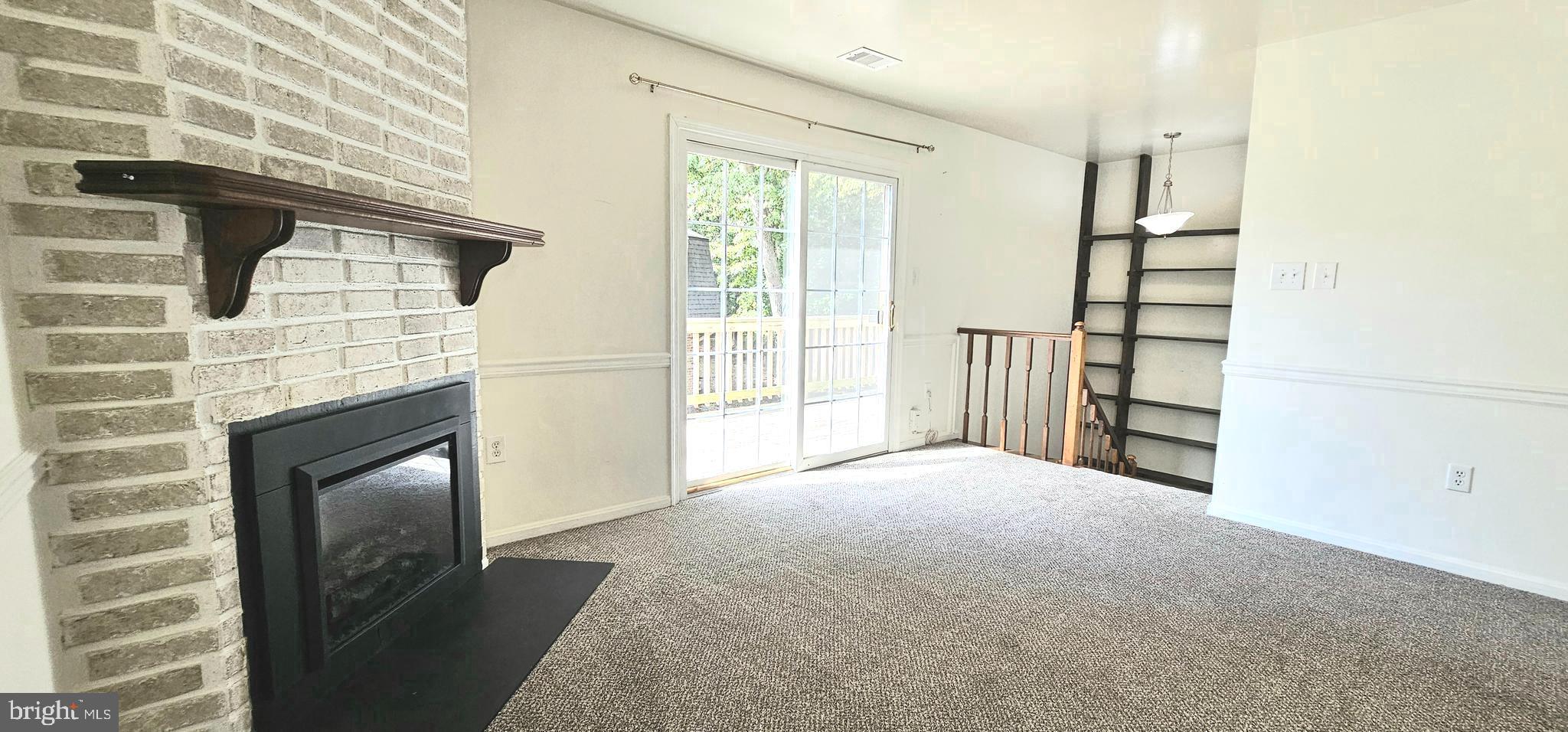 ST CHARLES BANNISTER - Residential