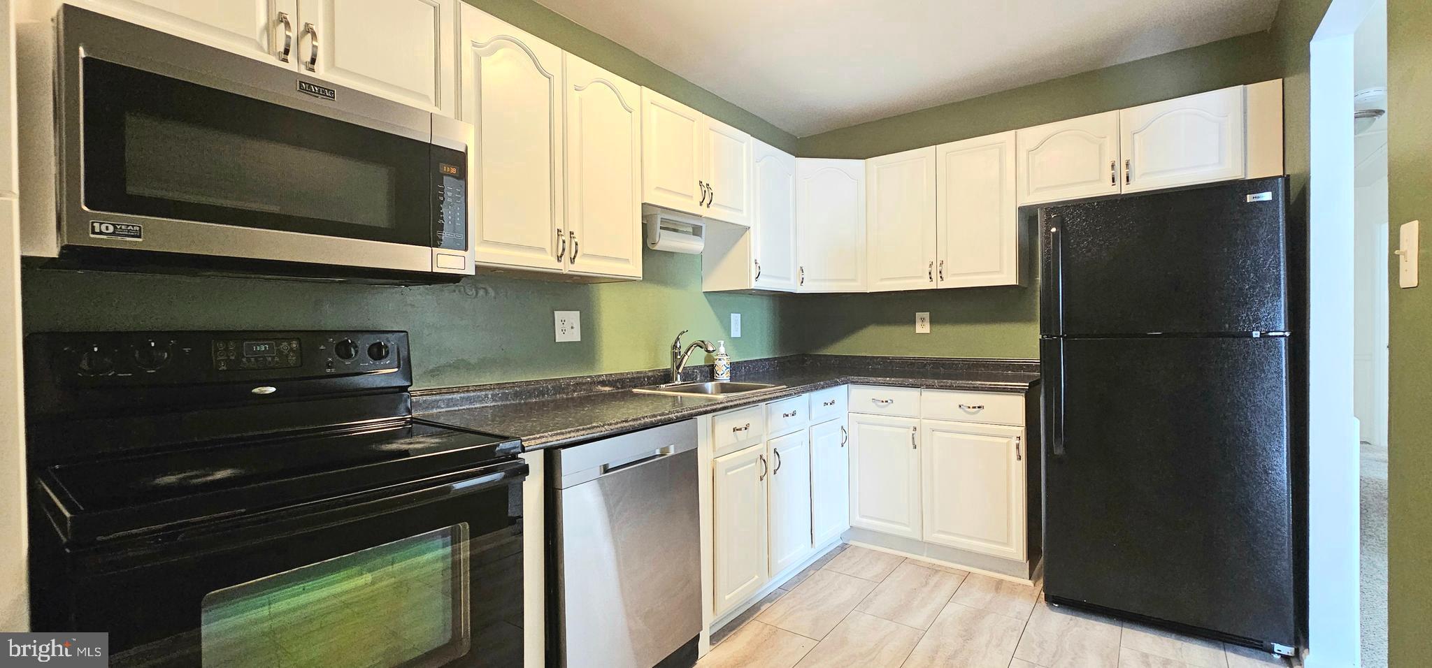 ST CHARLES BANNISTER - Residential