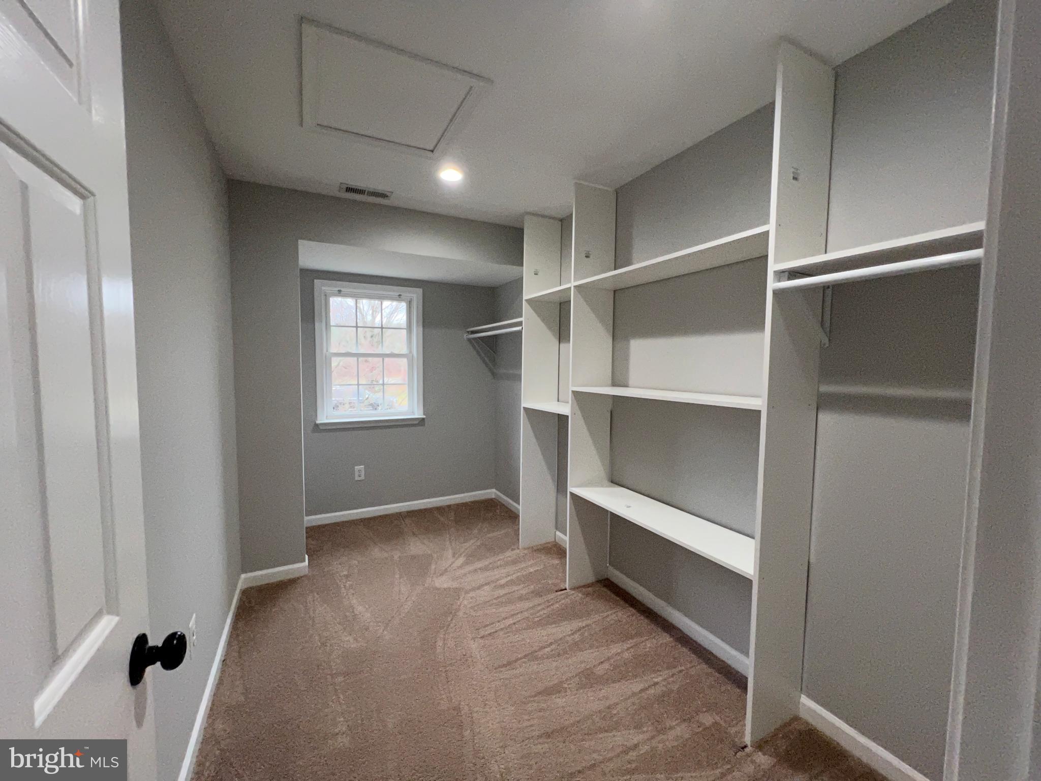 MIDDLETOWN FARMS - Residential