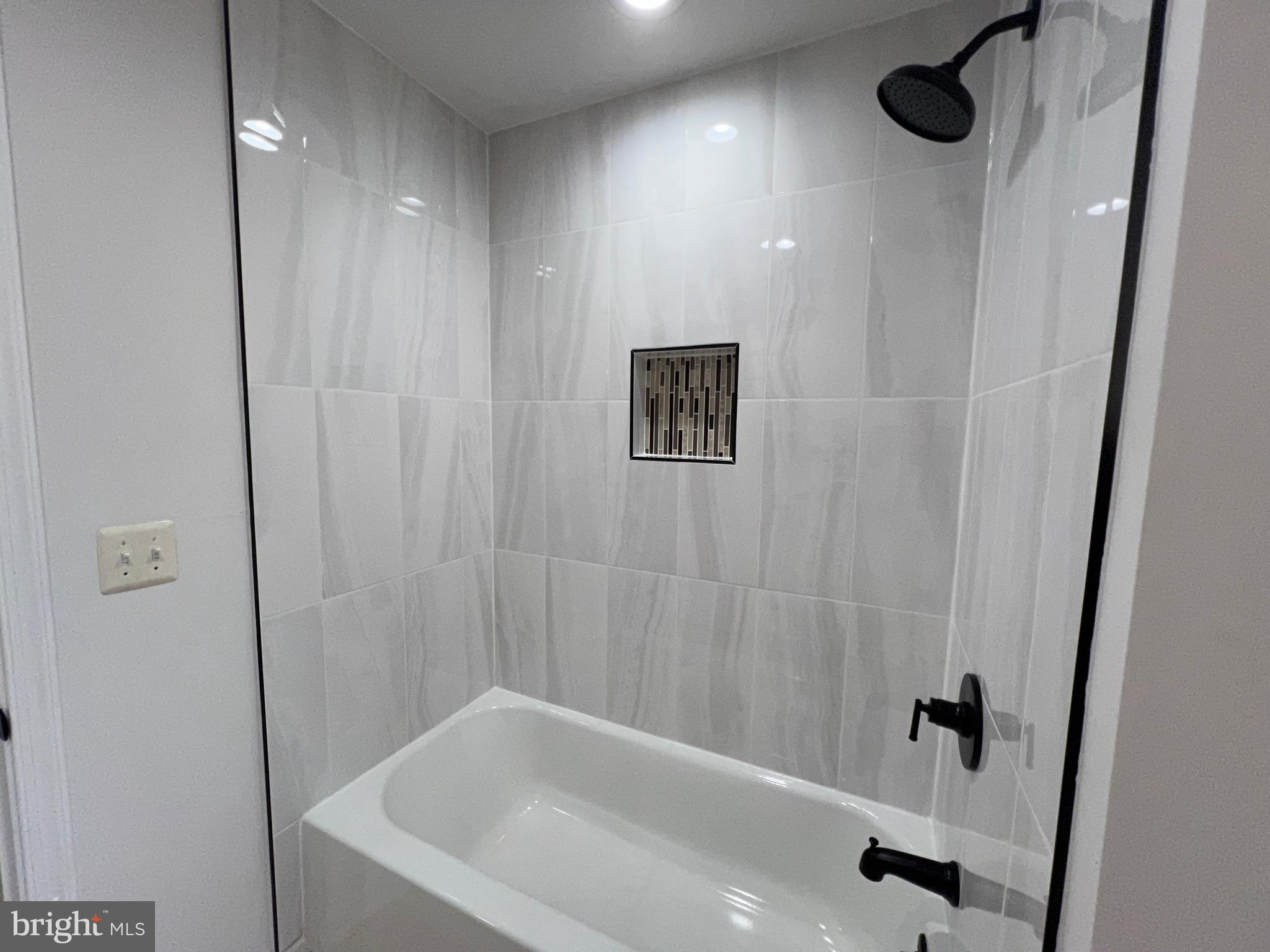 MIDDLETOWN FARMS - Residential