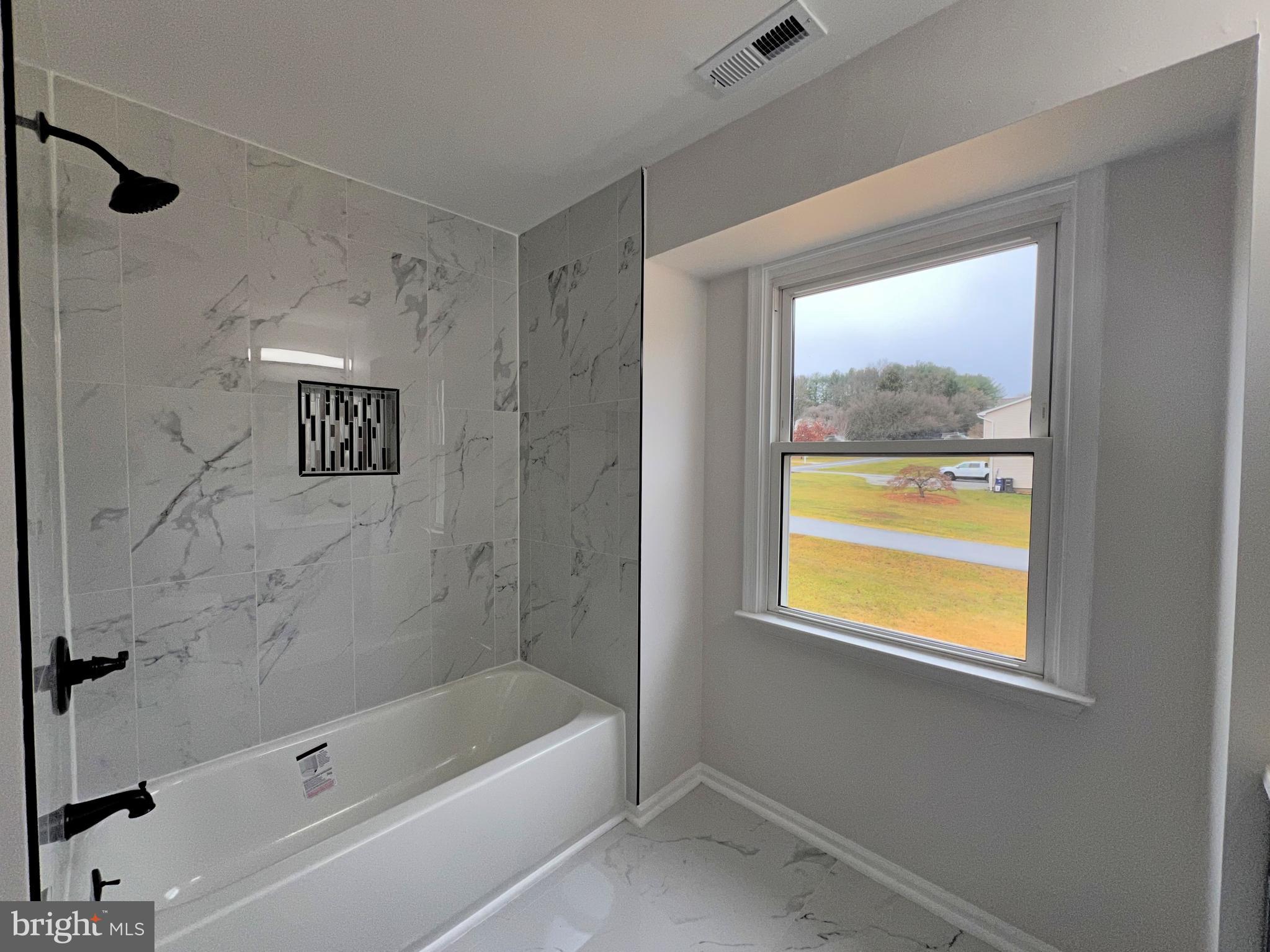 MIDDLETOWN FARMS - Residential