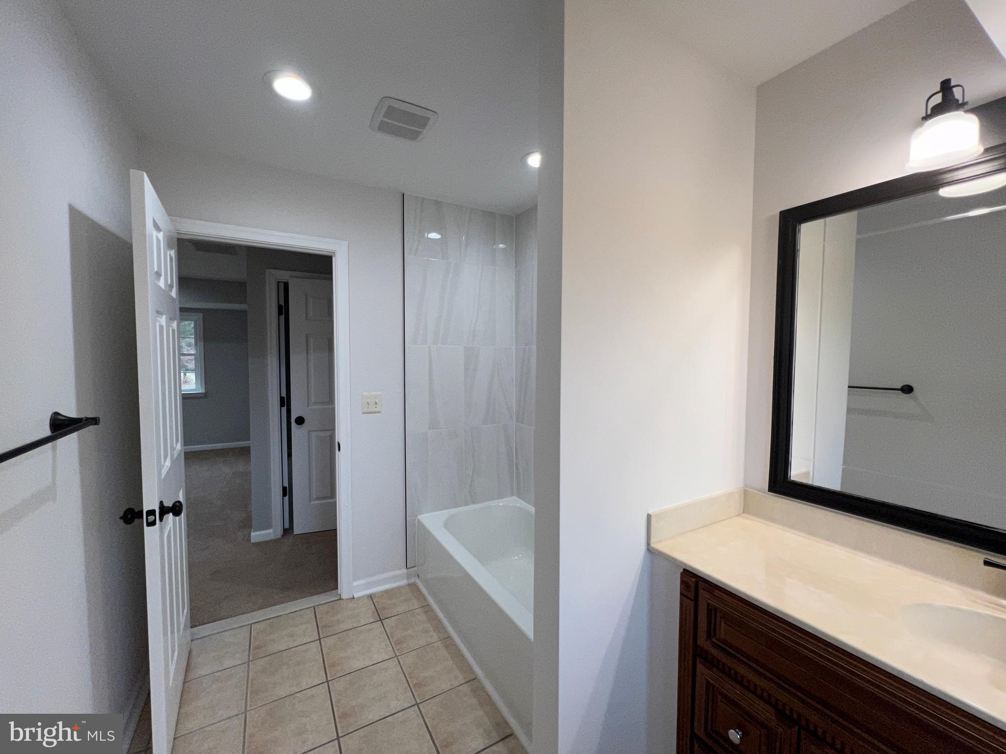 MIDDLETOWN FARMS - Residential