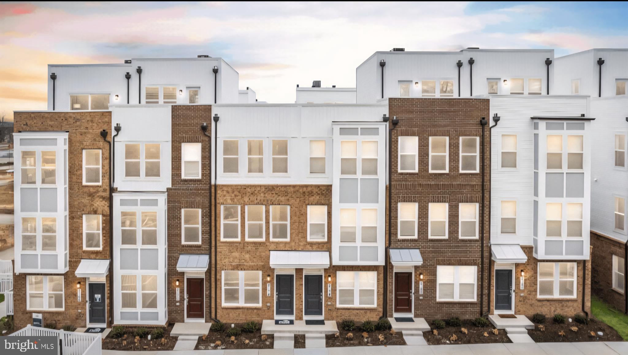 FARMSTEAD DISTRICT - Residential Lease