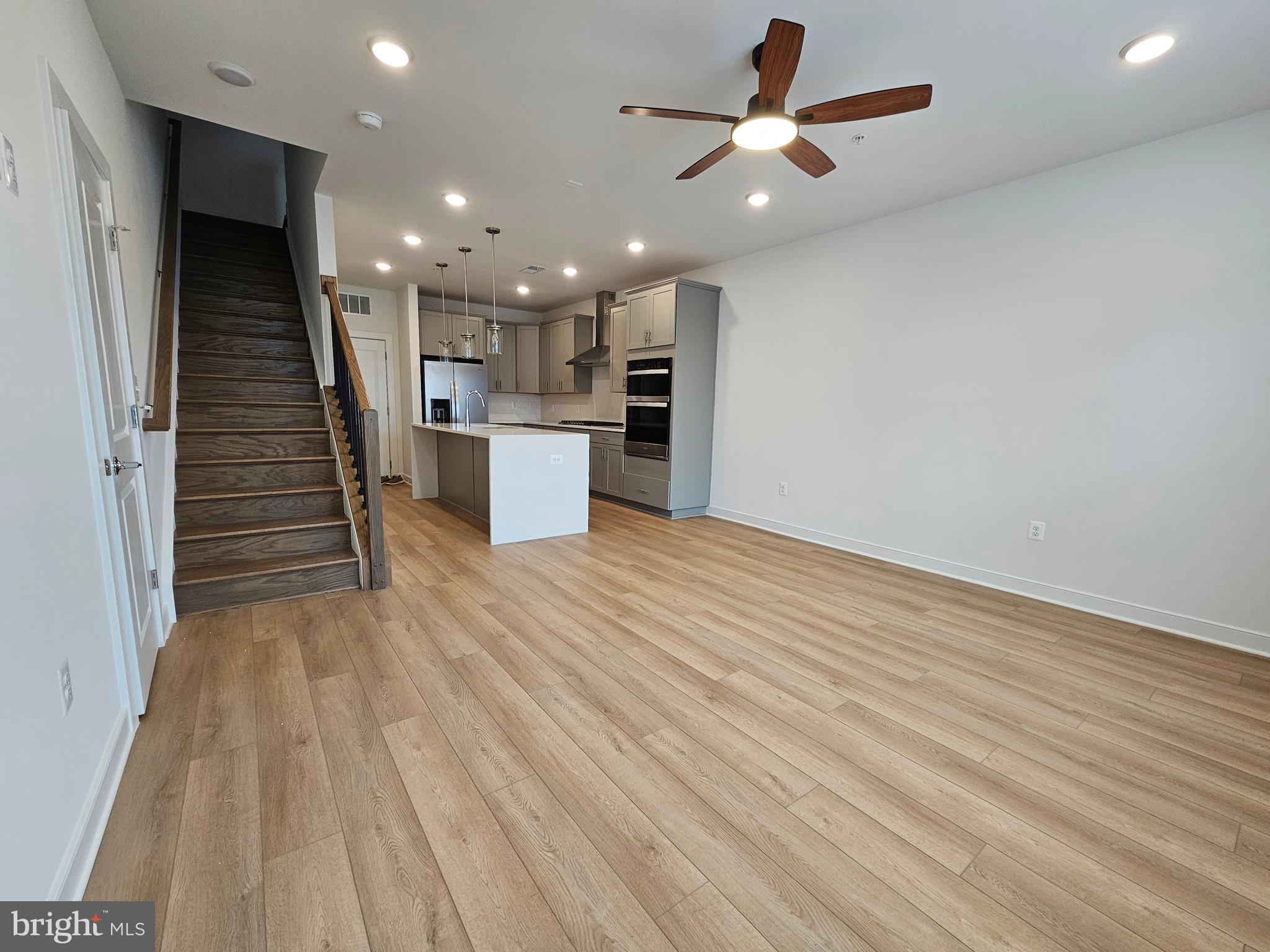 FARMSTEAD DISTRICT - Residential Lease