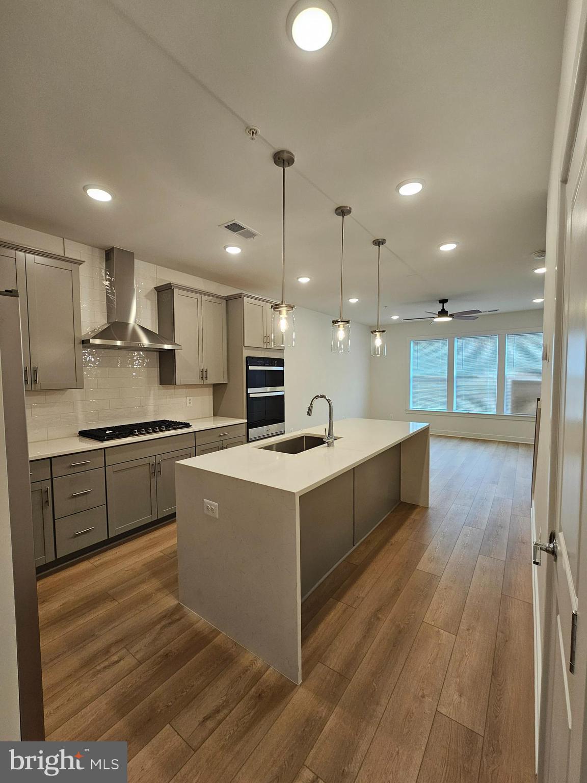 FARMSTEAD DISTRICT - Residential Lease