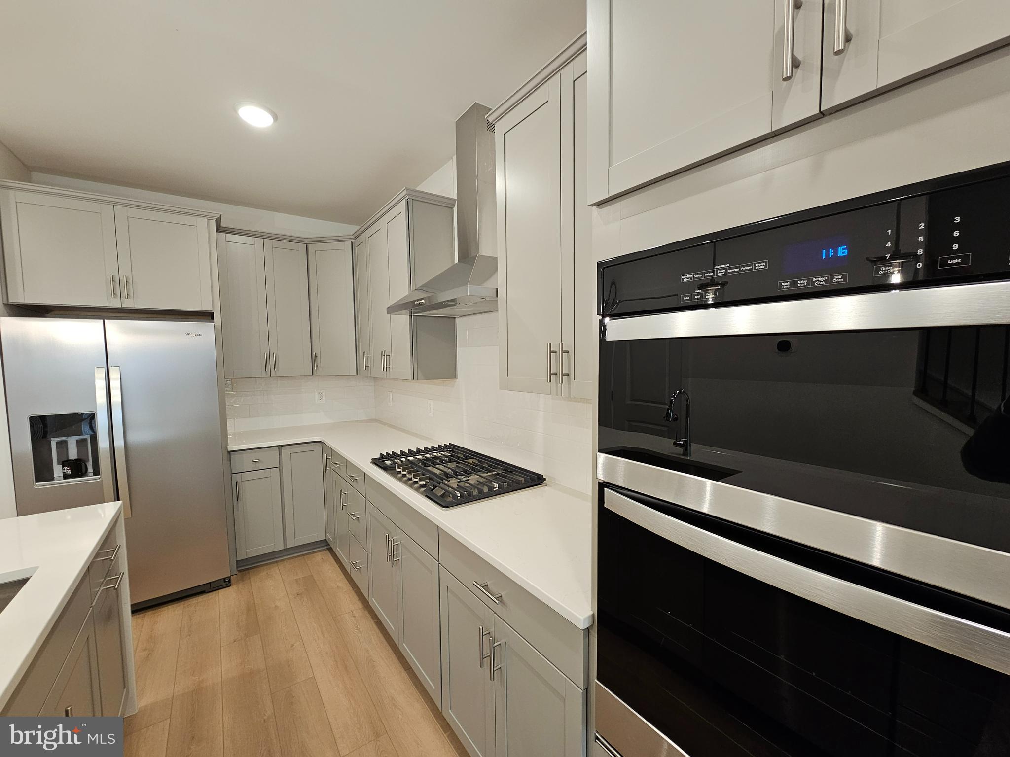 FARMSTEAD DISTRICT - Residential Lease