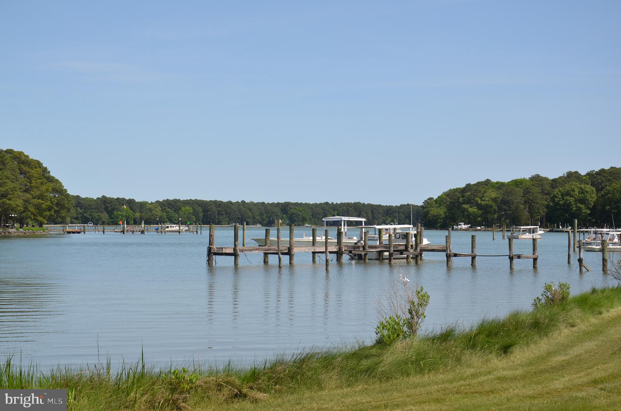 7649 COOPER POINT RD