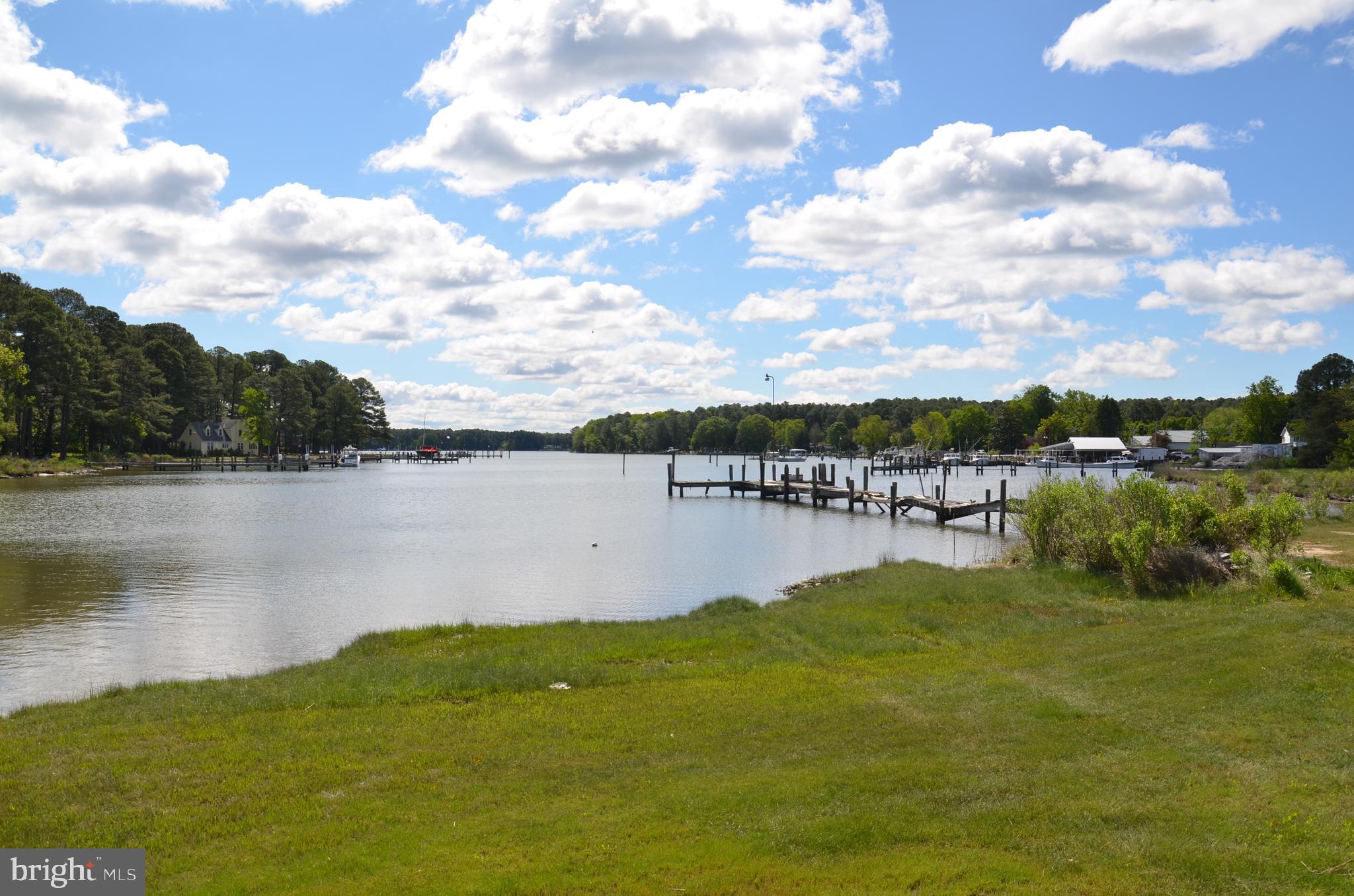 7649 COOPER POINT RD
