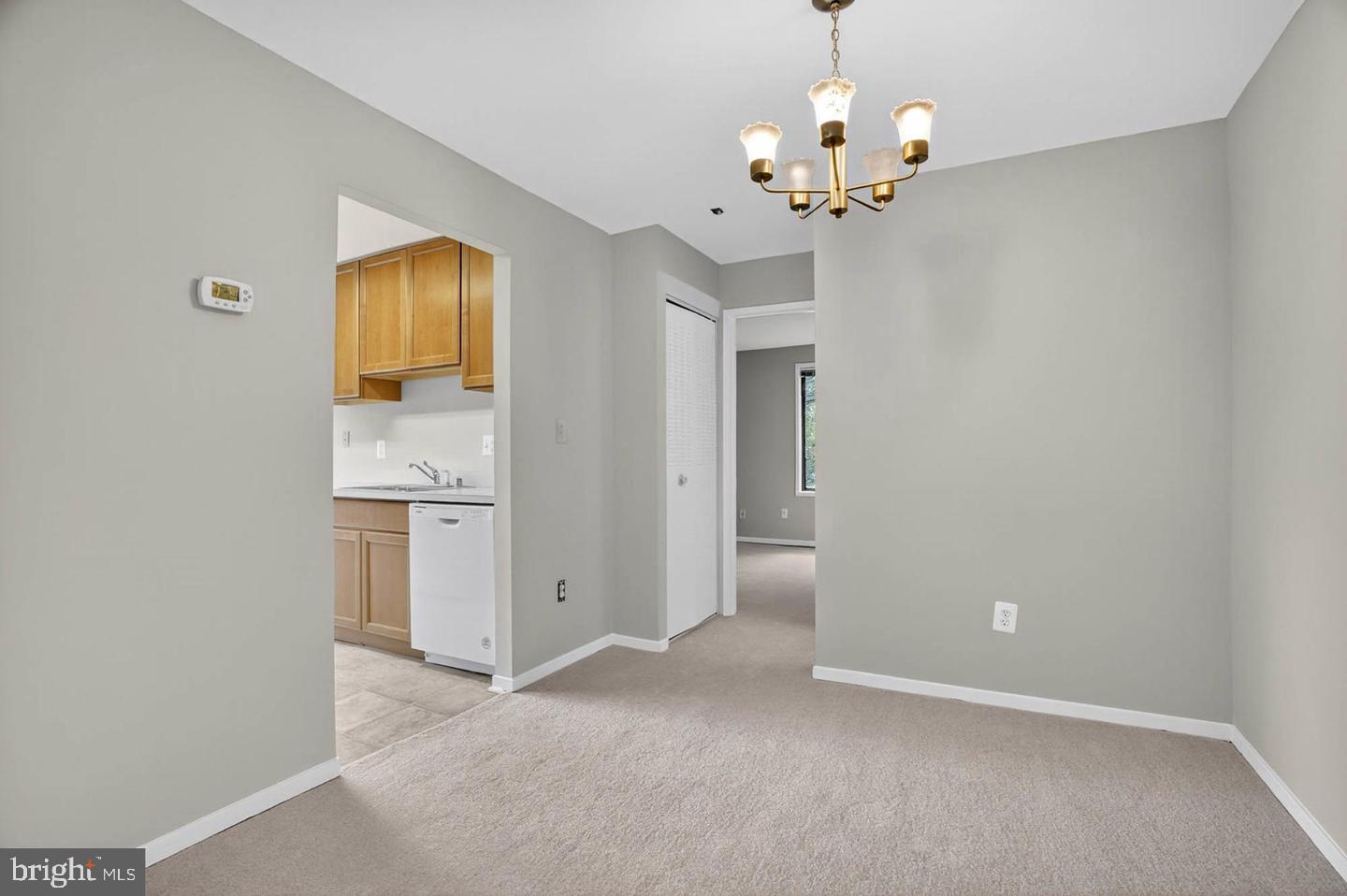 LONG REACH HOUSE CONDOMINIUMS - Residential