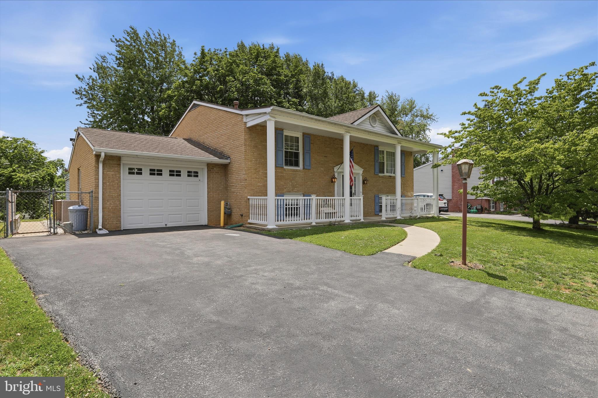 17813 GREENTREE TERRACE