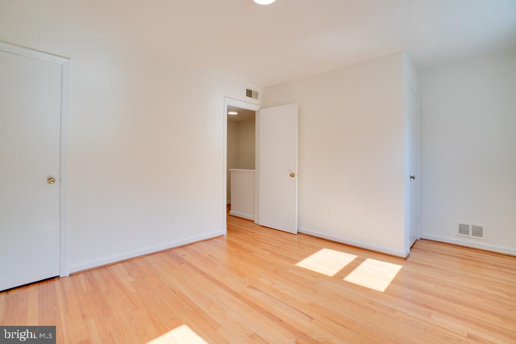 CAVALIER HOMES - Residential Lease