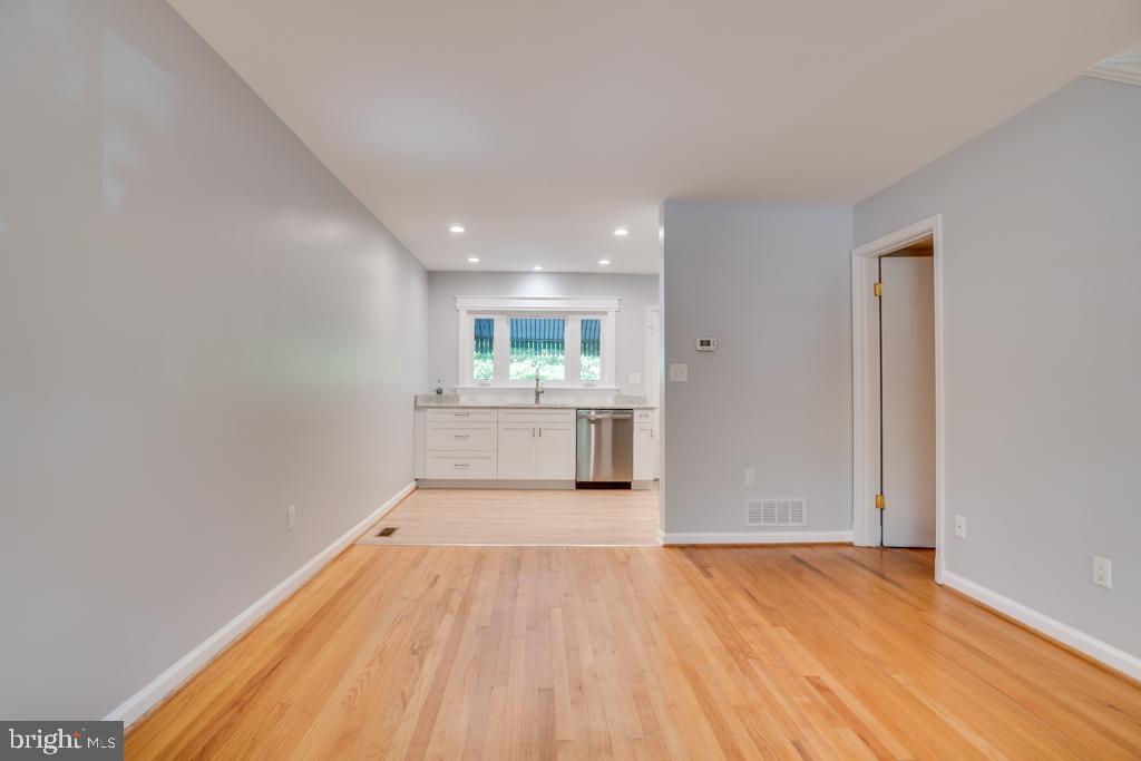 CAVALIER HOMES - Residential Lease