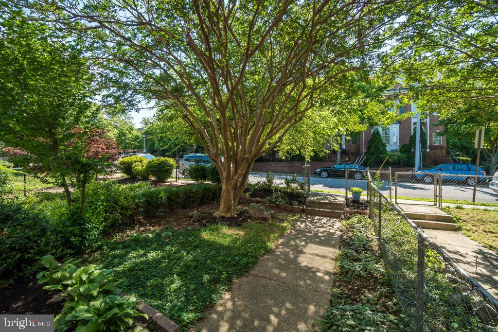 CAVALIER HOMES - Residential Lease