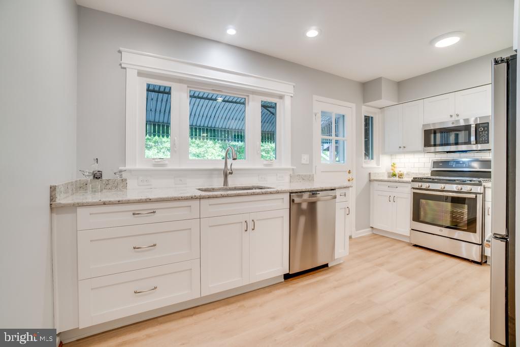 CAVALIER HOMES - Residential Lease