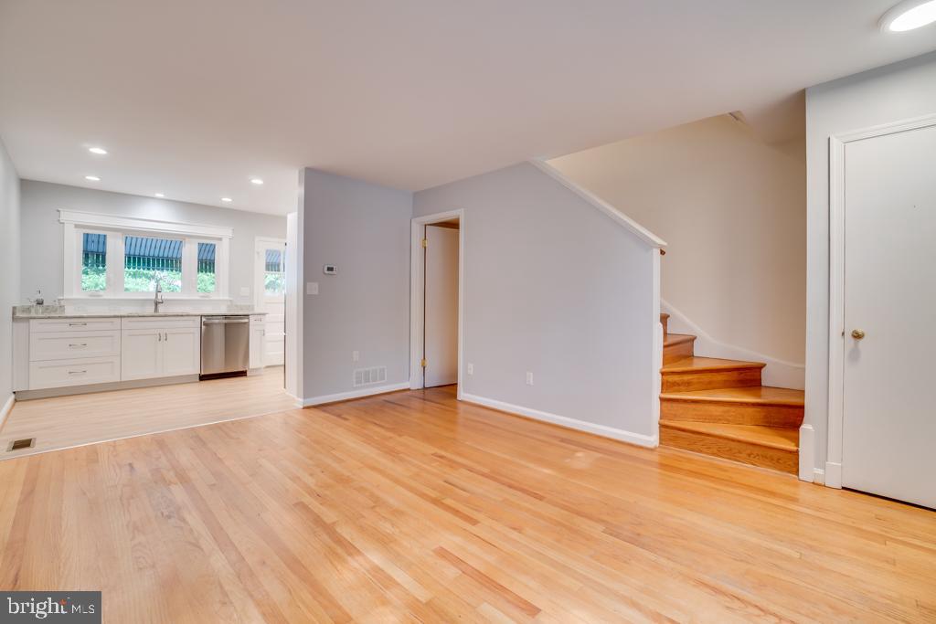 CAVALIER HOMES - Residential Lease