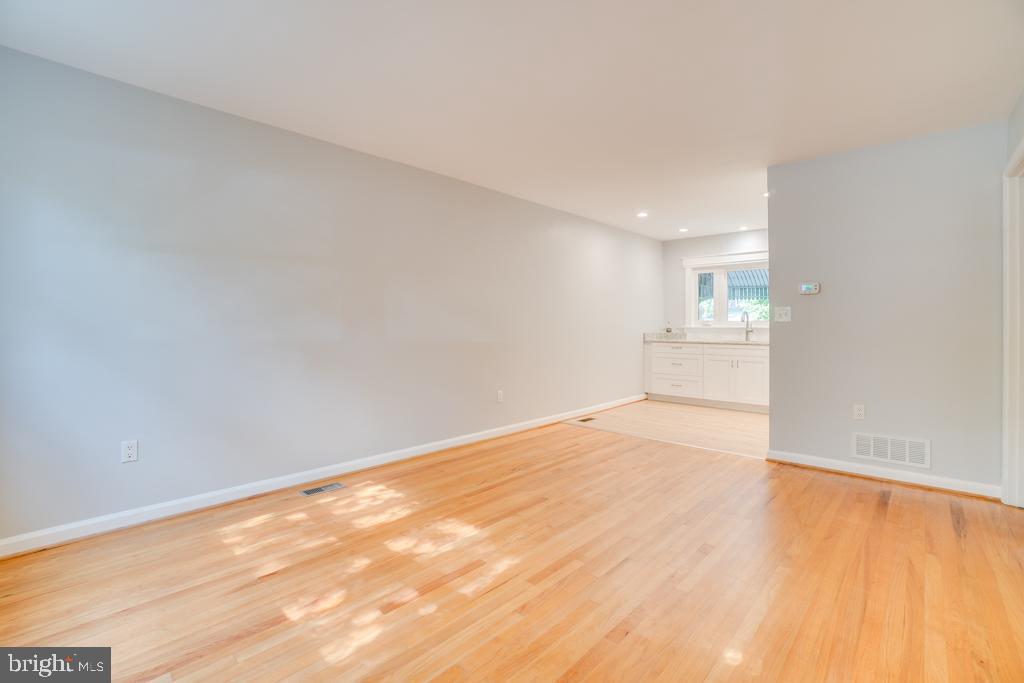 CAVALIER HOMES - Residential Lease