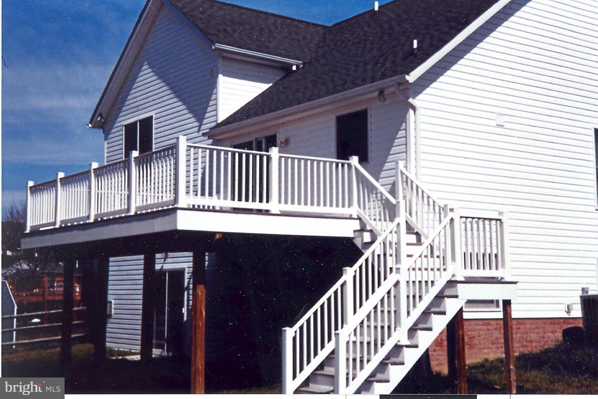 50 FALLING LEAF COURT