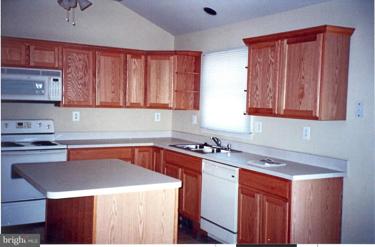 AUTUMN RIDGE - Residential Lease