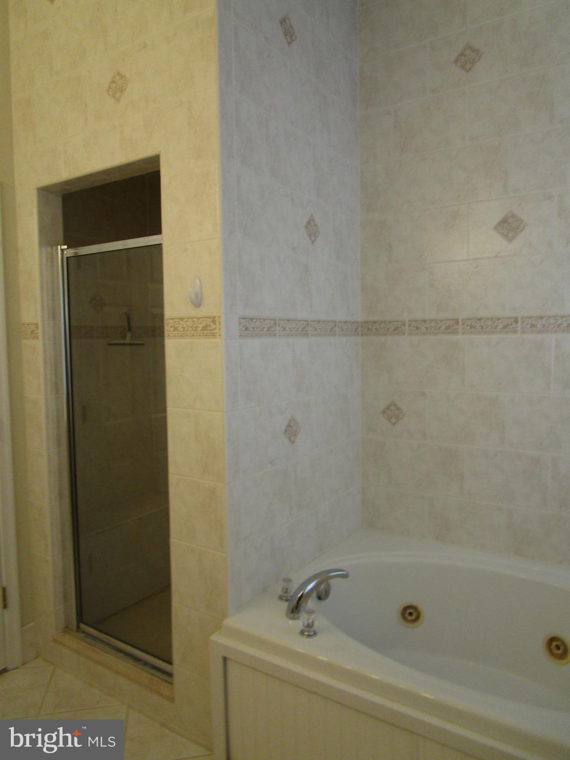 AUTUMN RIDGE - Residential Lease