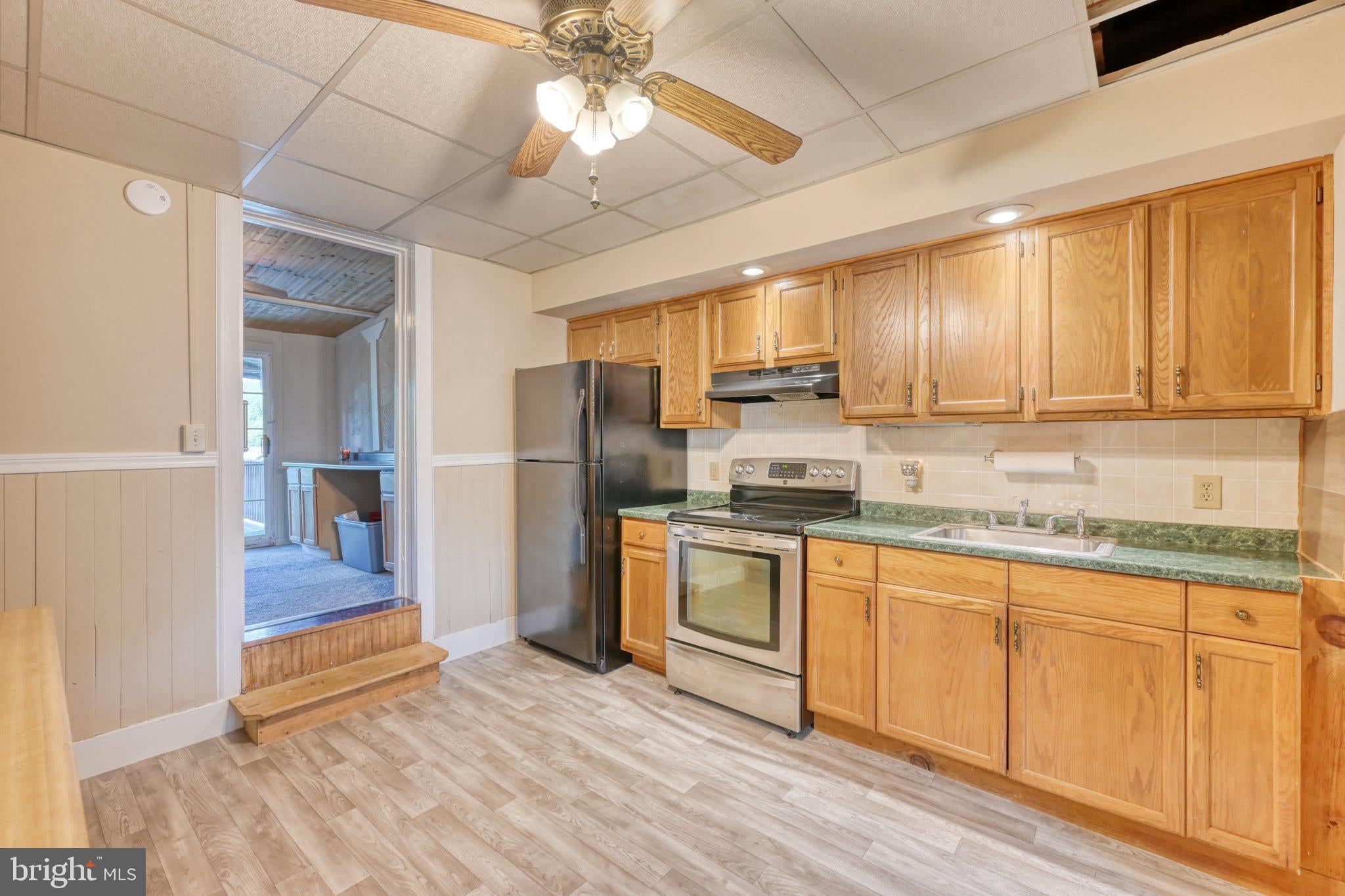 242 N 3RD STREET