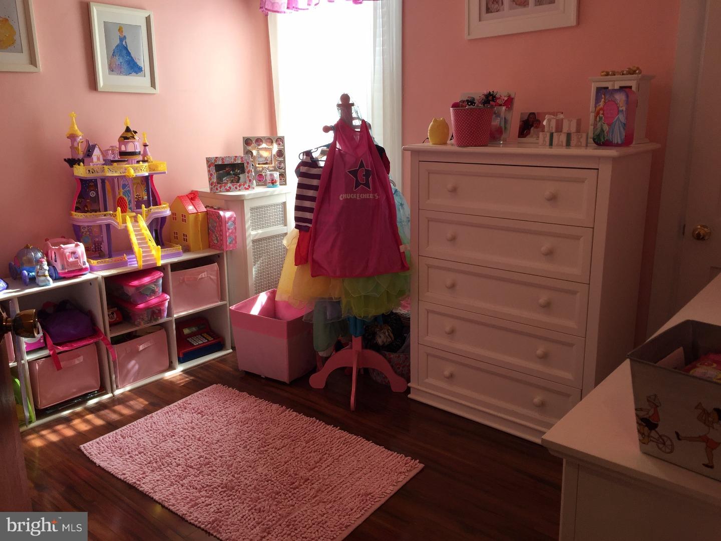 MAYFAIR - Residential